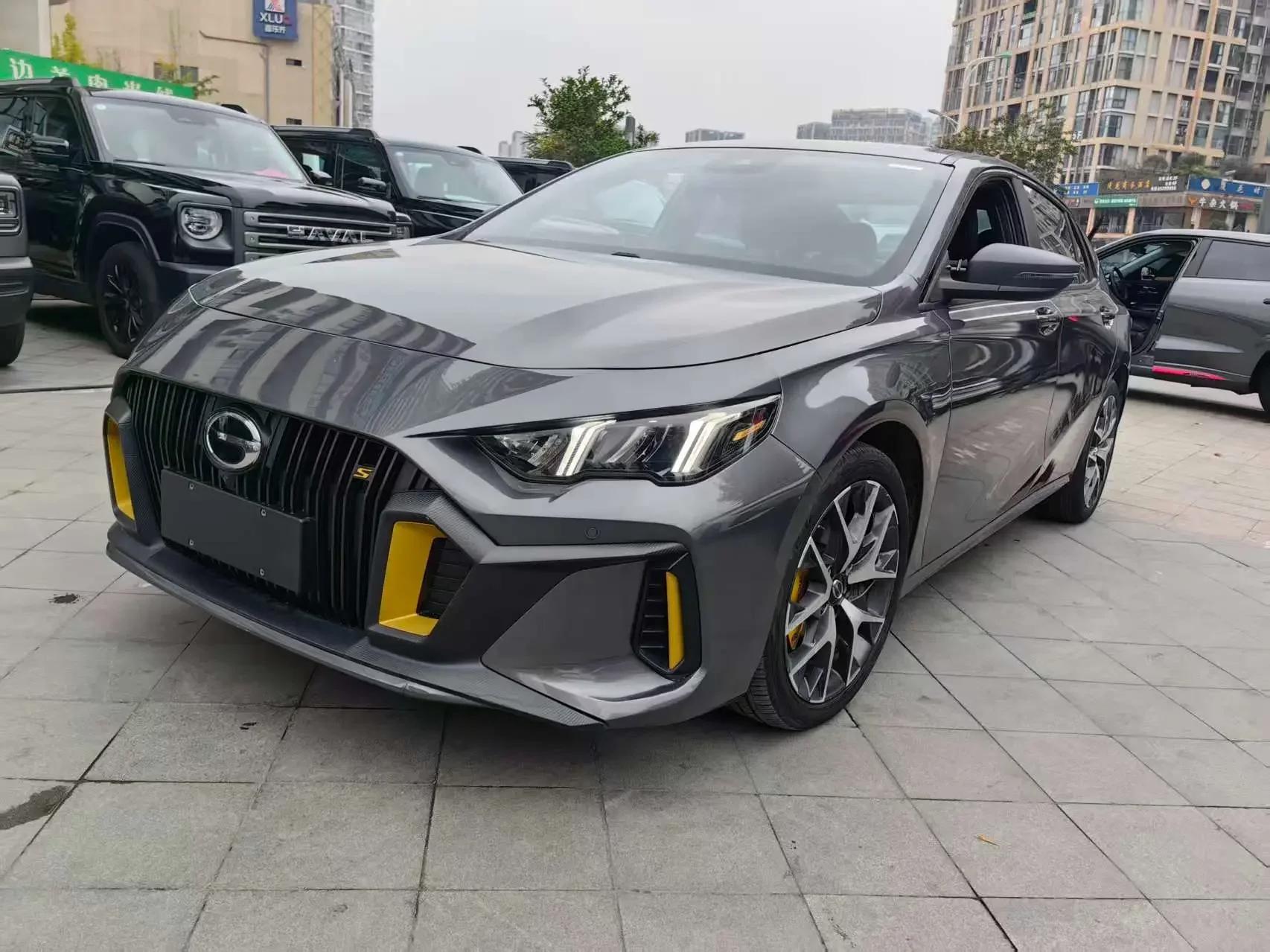 GAC Trumpchi Empow  из Китая