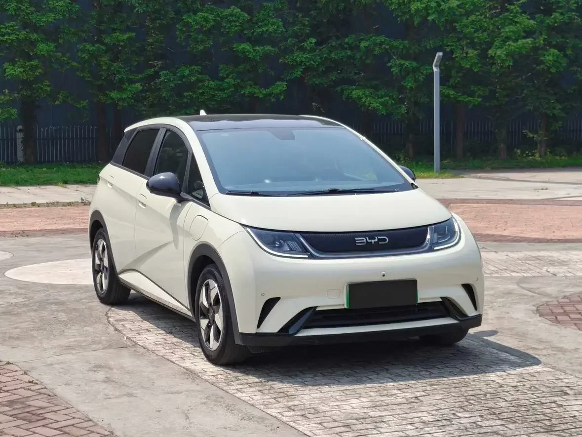 BYD dolphin