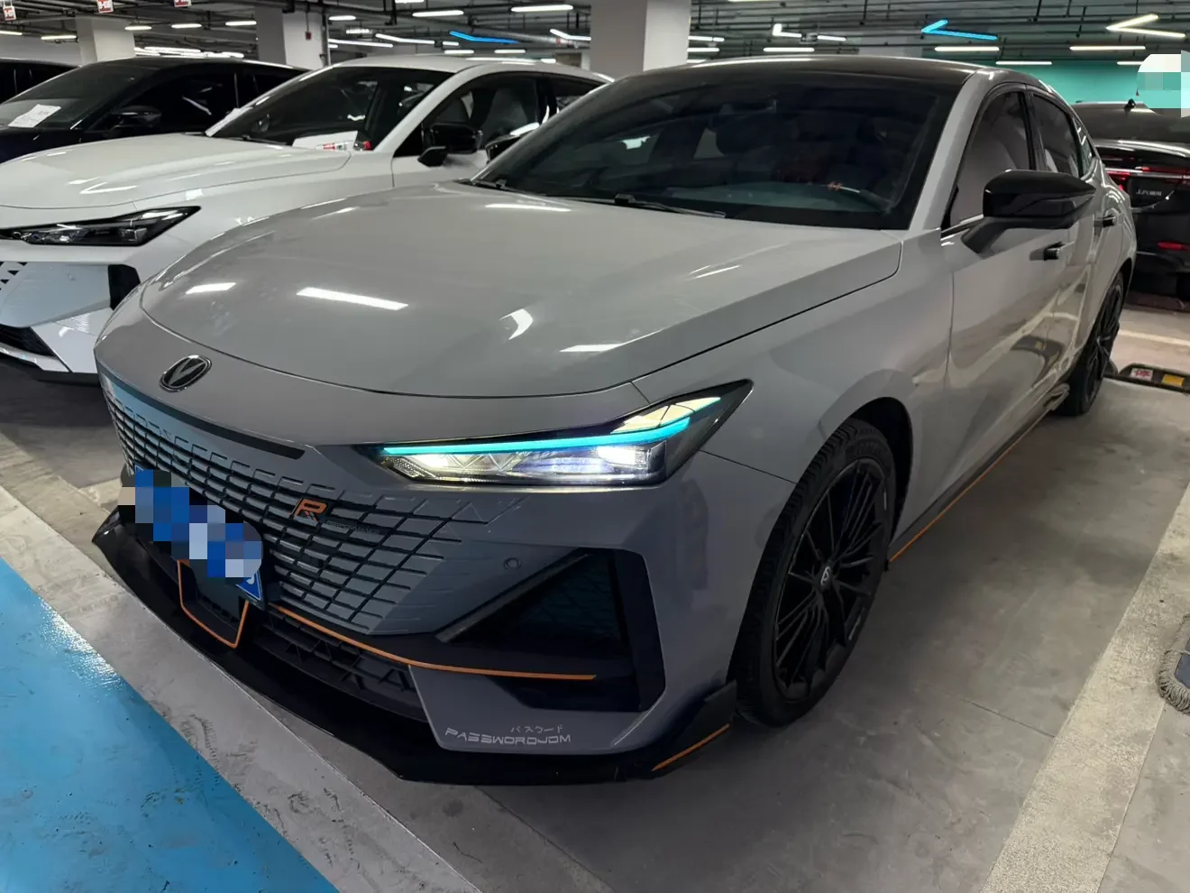 Changan UNI-V  из Китая
