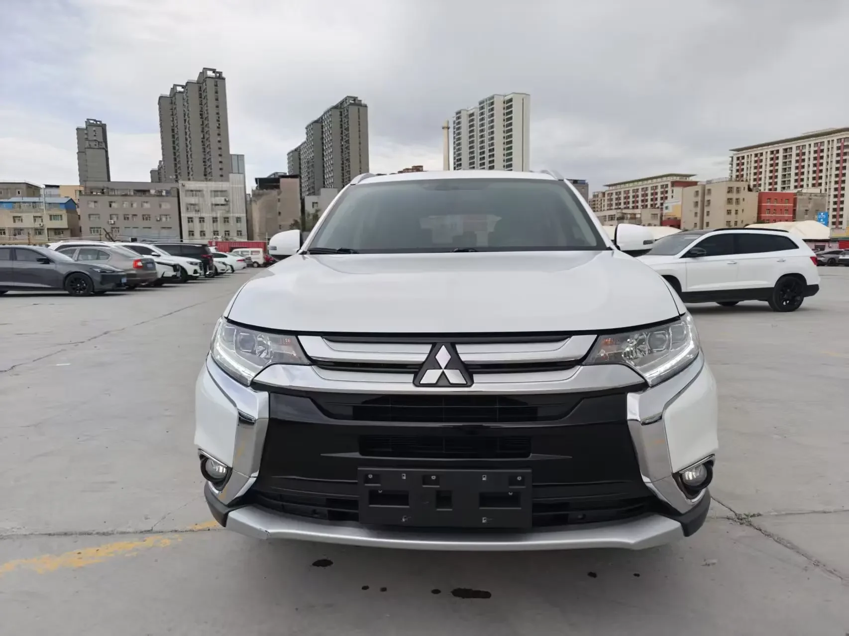 Mitsubishi Outlander  из Китая