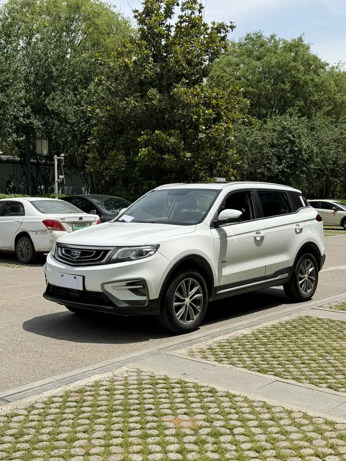 Geely Atlas