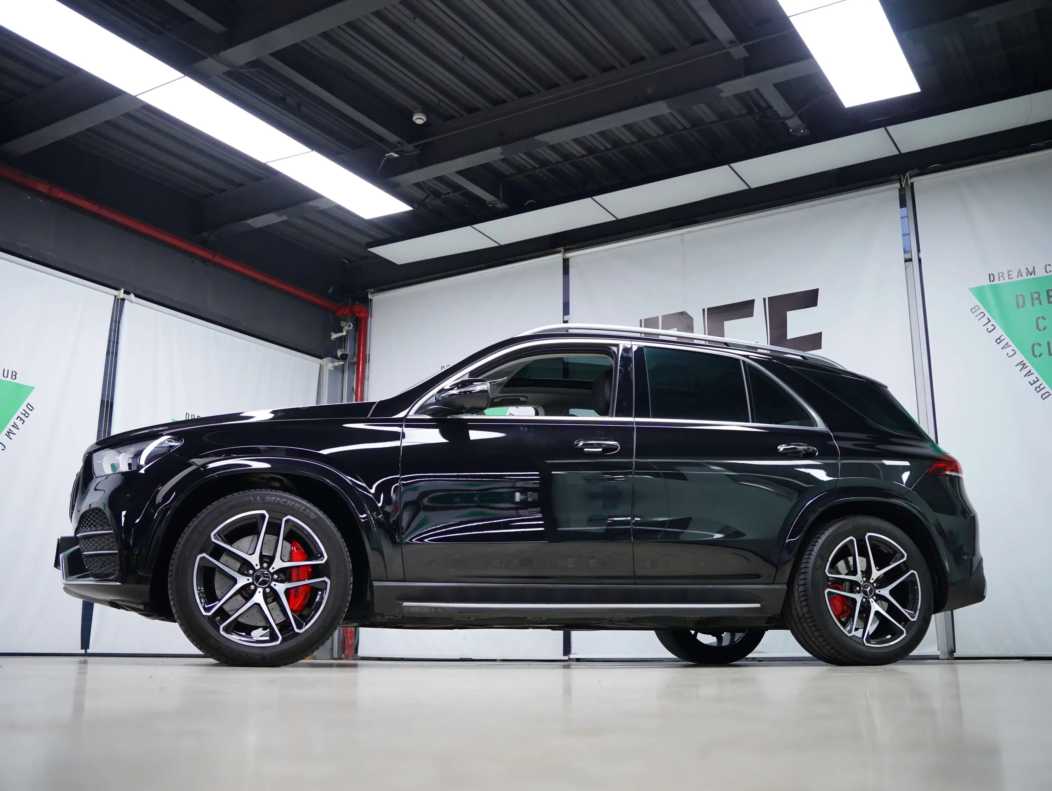 Mercedes-Benz GLE (Imported)