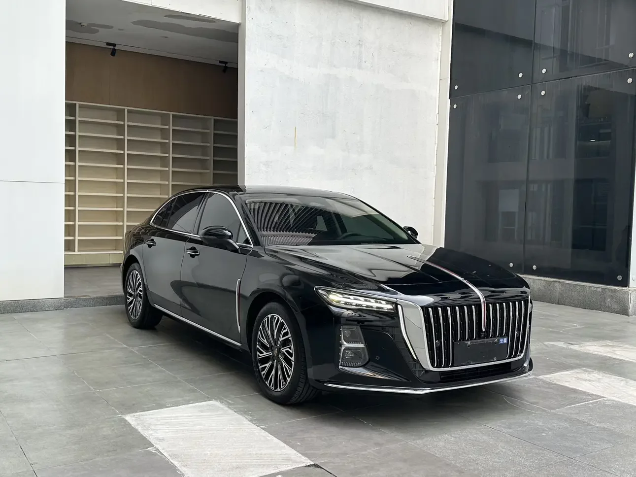 Hongqi H5