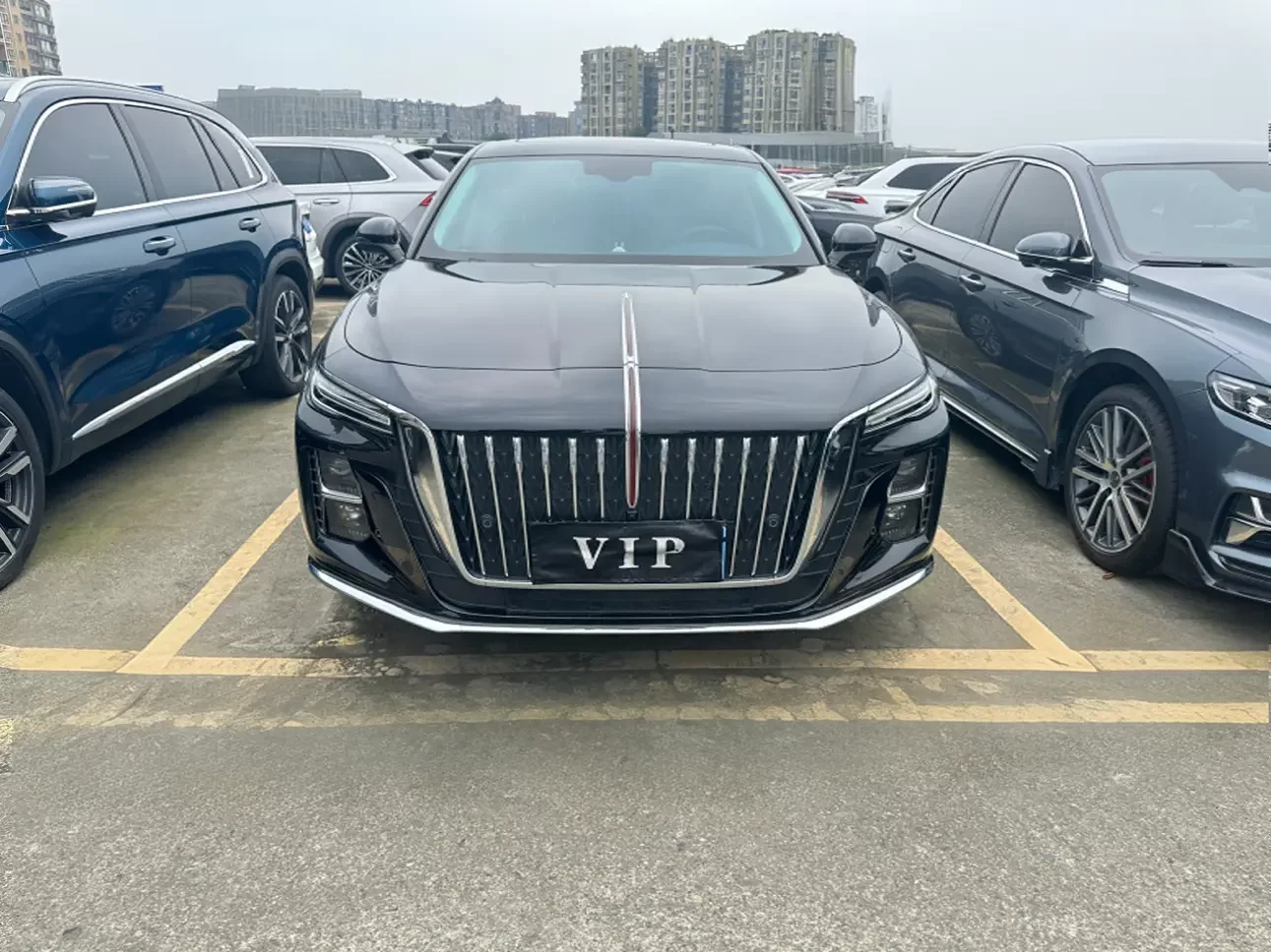 Hongqi H5