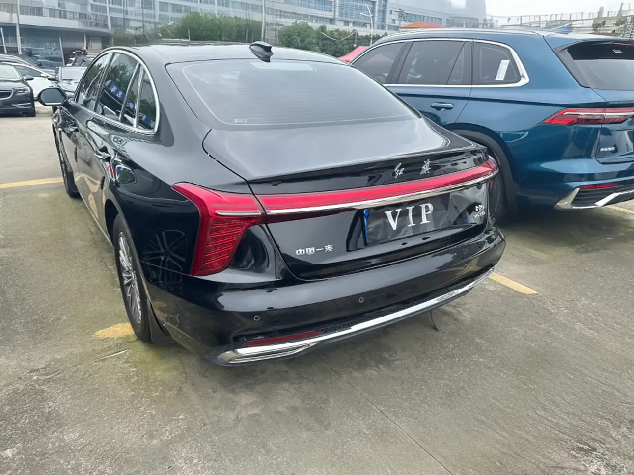 Hongqi H5