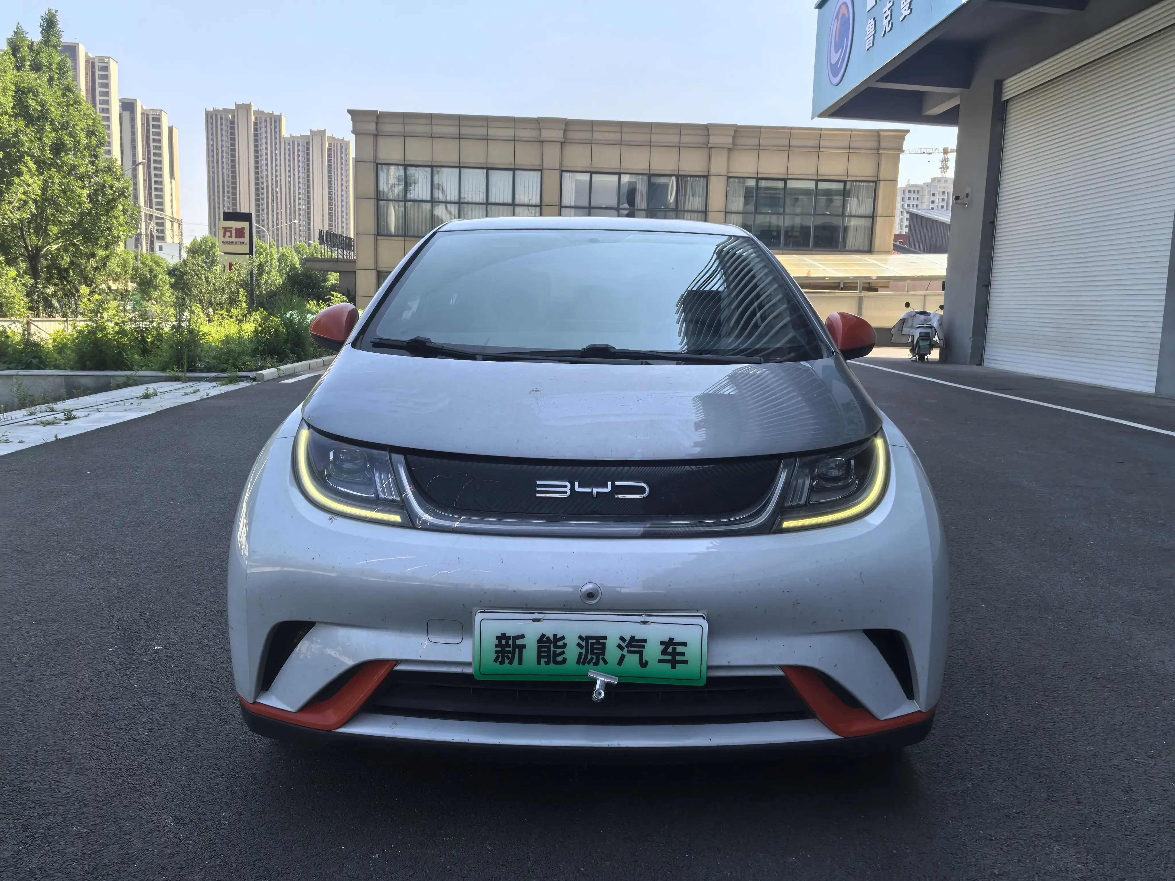 BYD dolphin