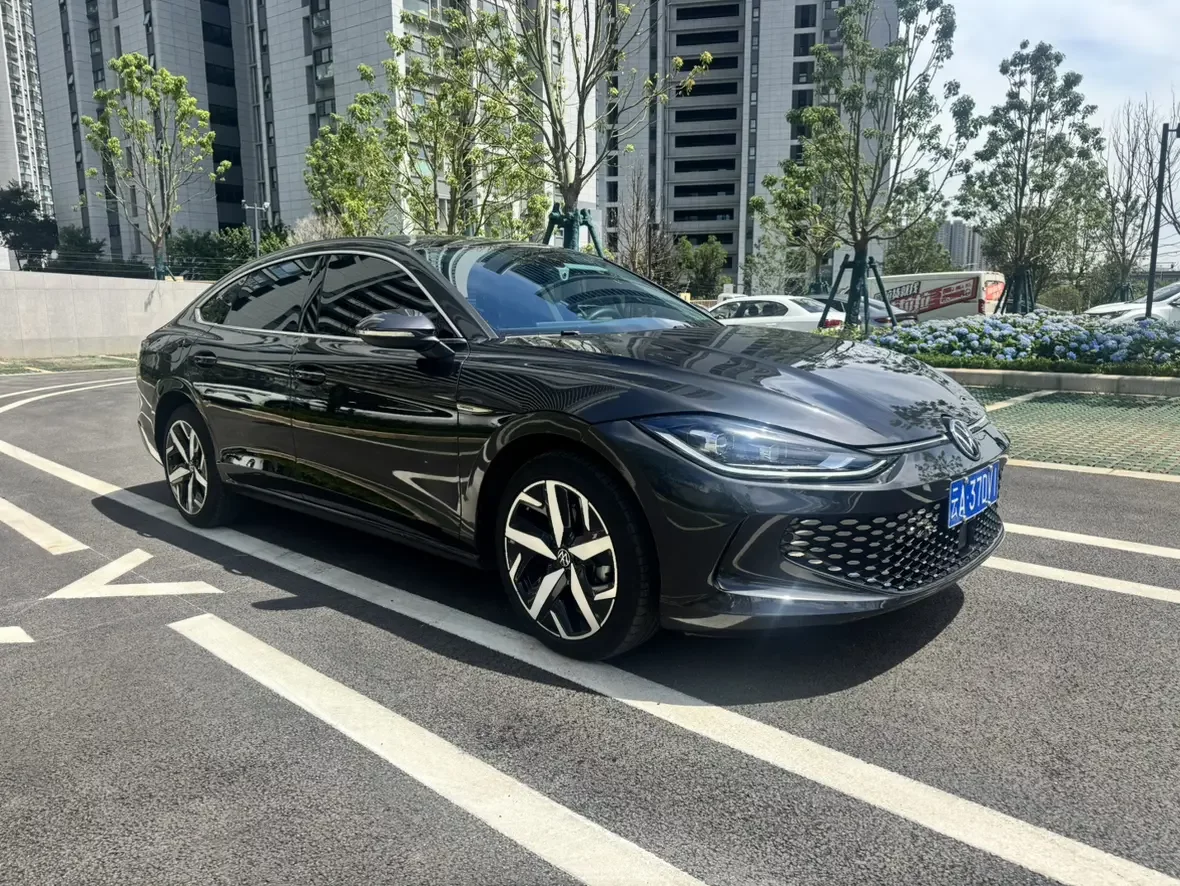 Volkswagen Lamando