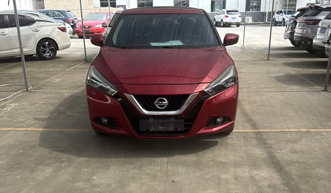 Nissan bluebird
