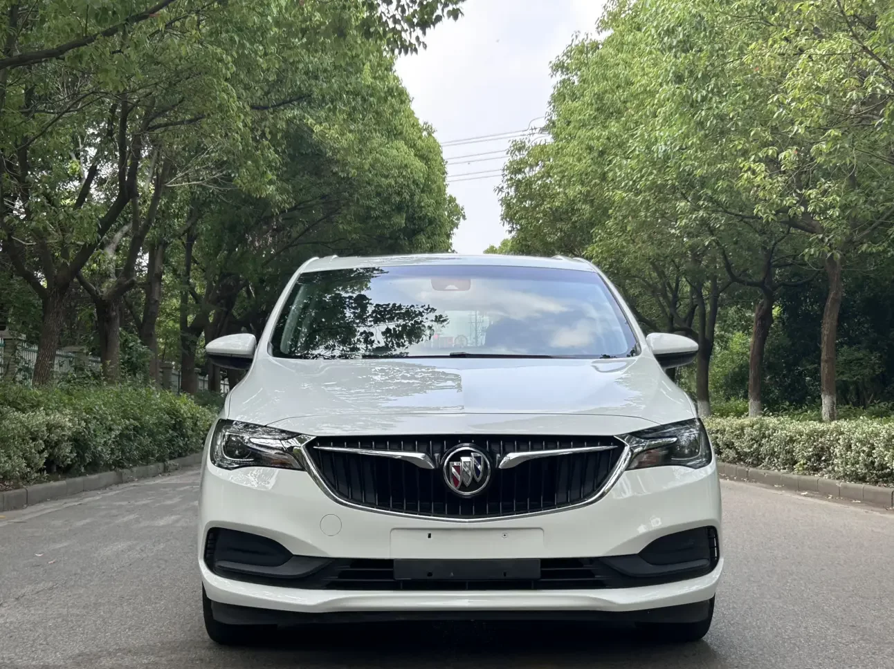 Buick GL6