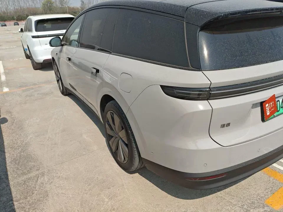 Li Ideal i8
