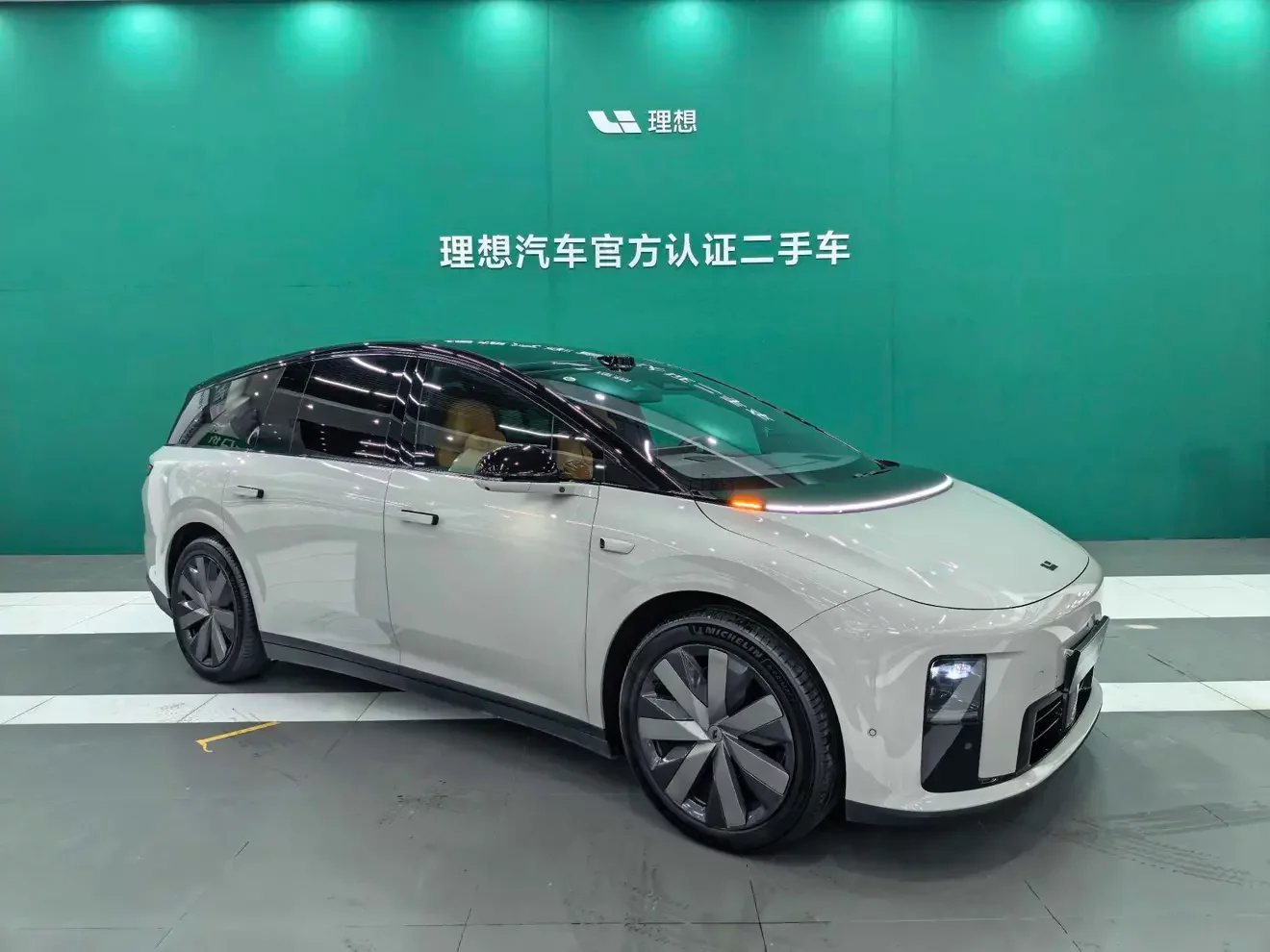 Li Ideal i8