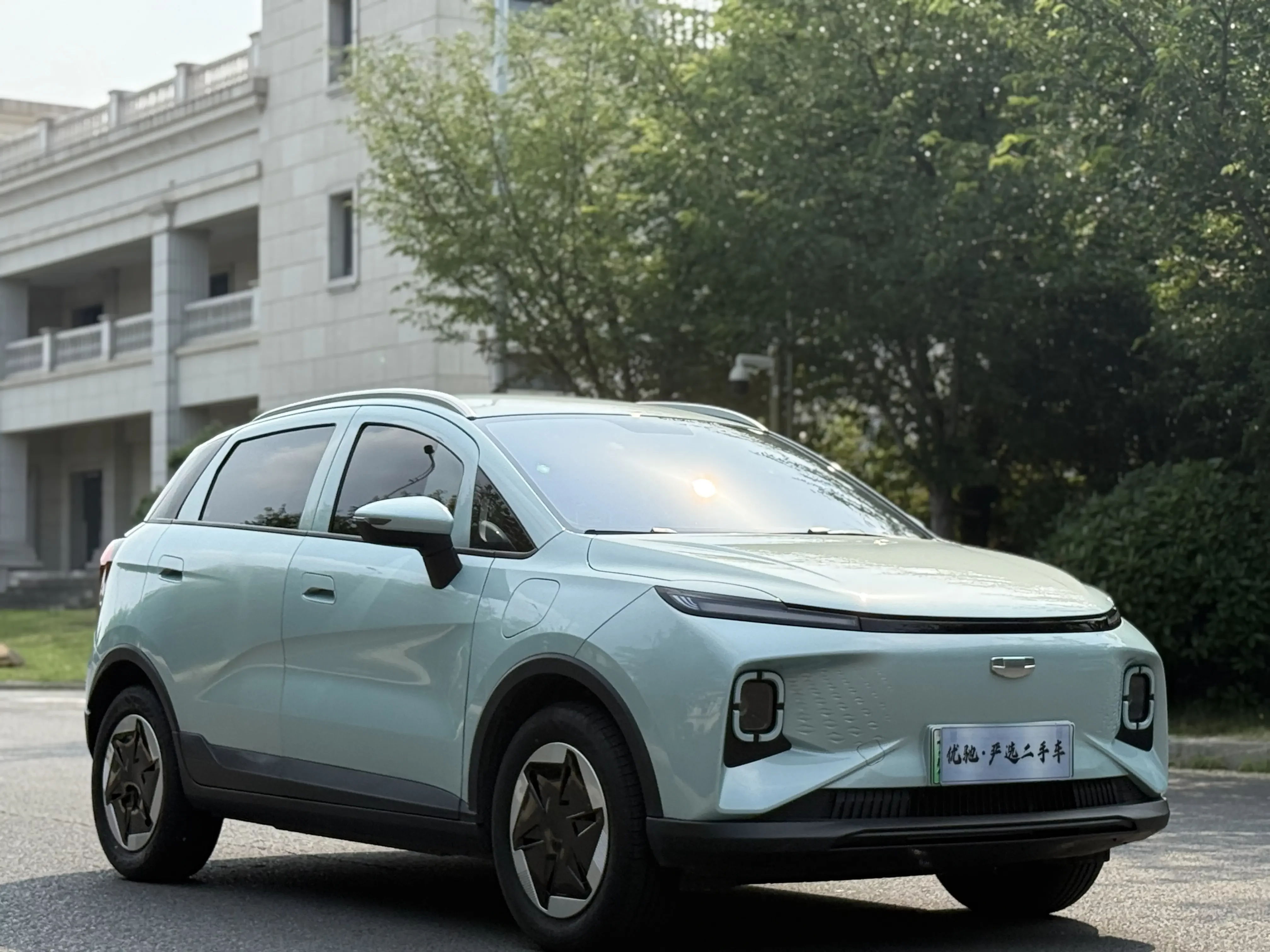 Geely Geometry E Firefly