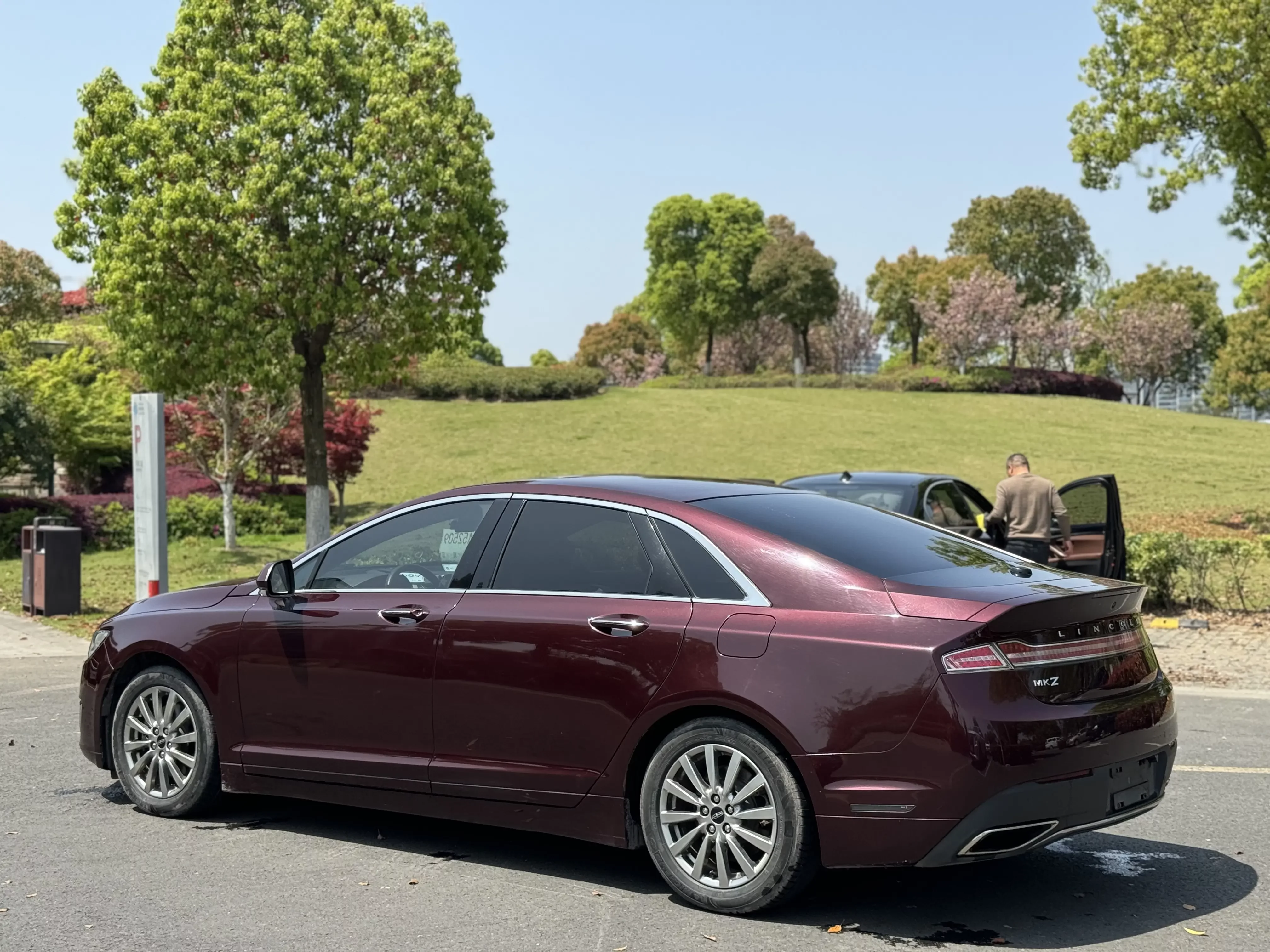 Lincoln MKZ