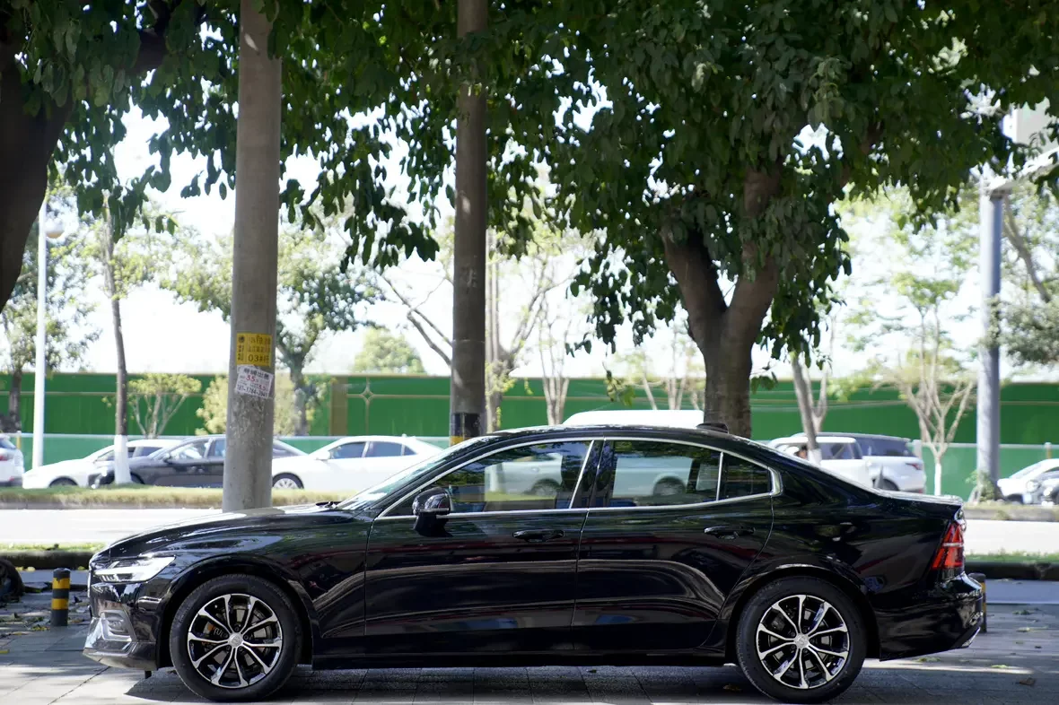 Volvo S60
