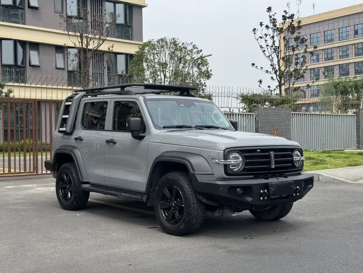 Tank 300