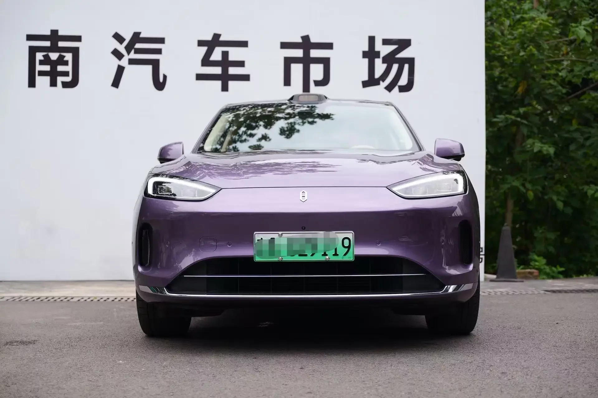 AITO M5 (Wenjie M5)  из Китая
