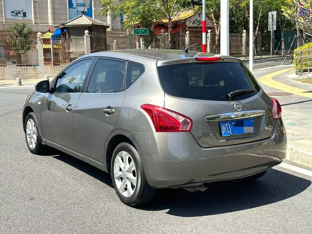 Nissan Tiida