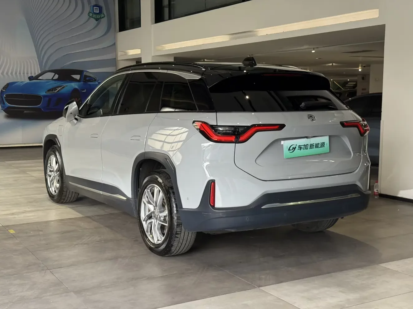 NIO ES6
