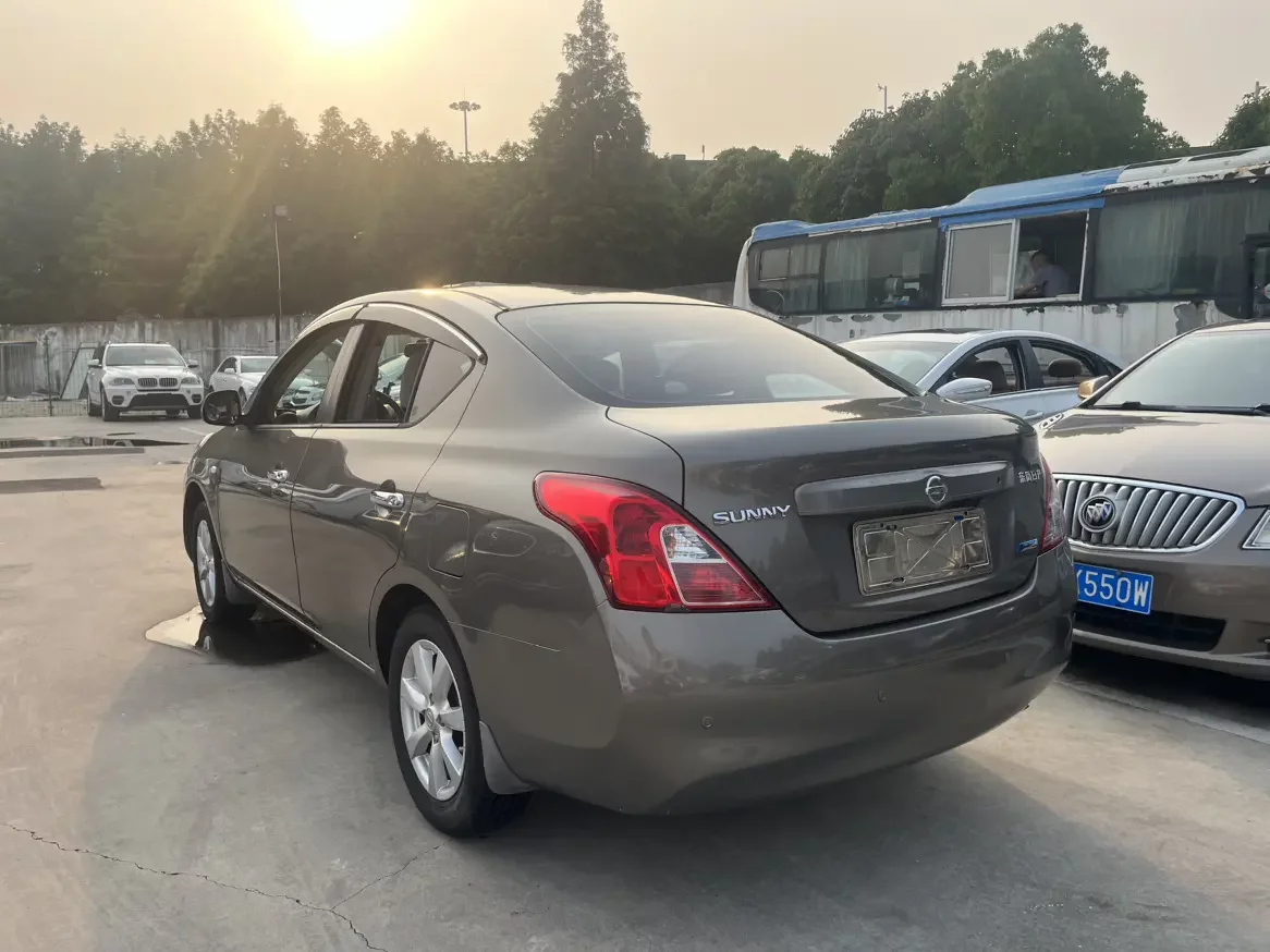 Nissan Sunlight