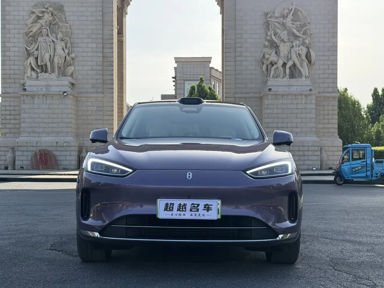 AITO M5 (Wenjie M5)  из Китая