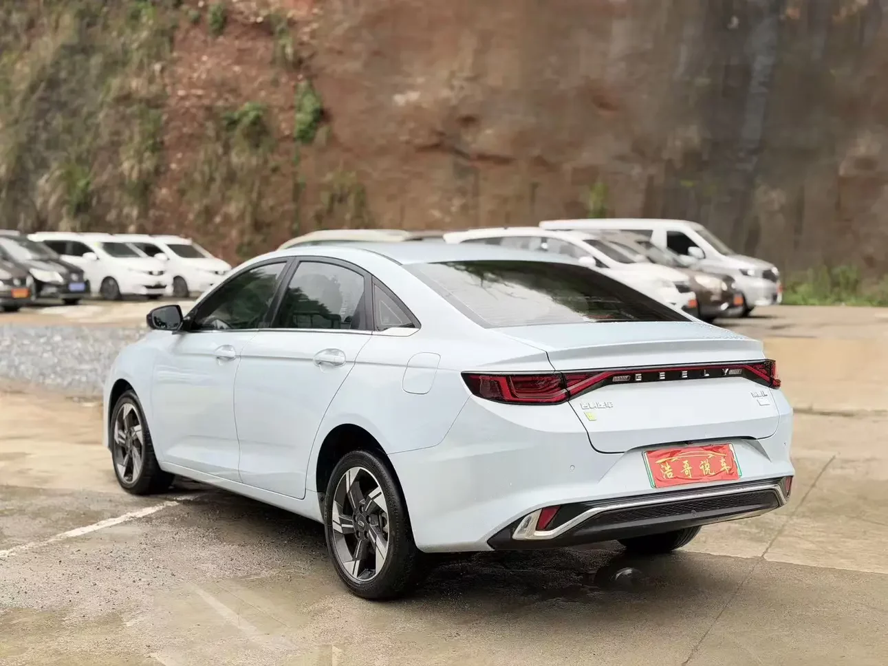 Geely Emgrand L HiP