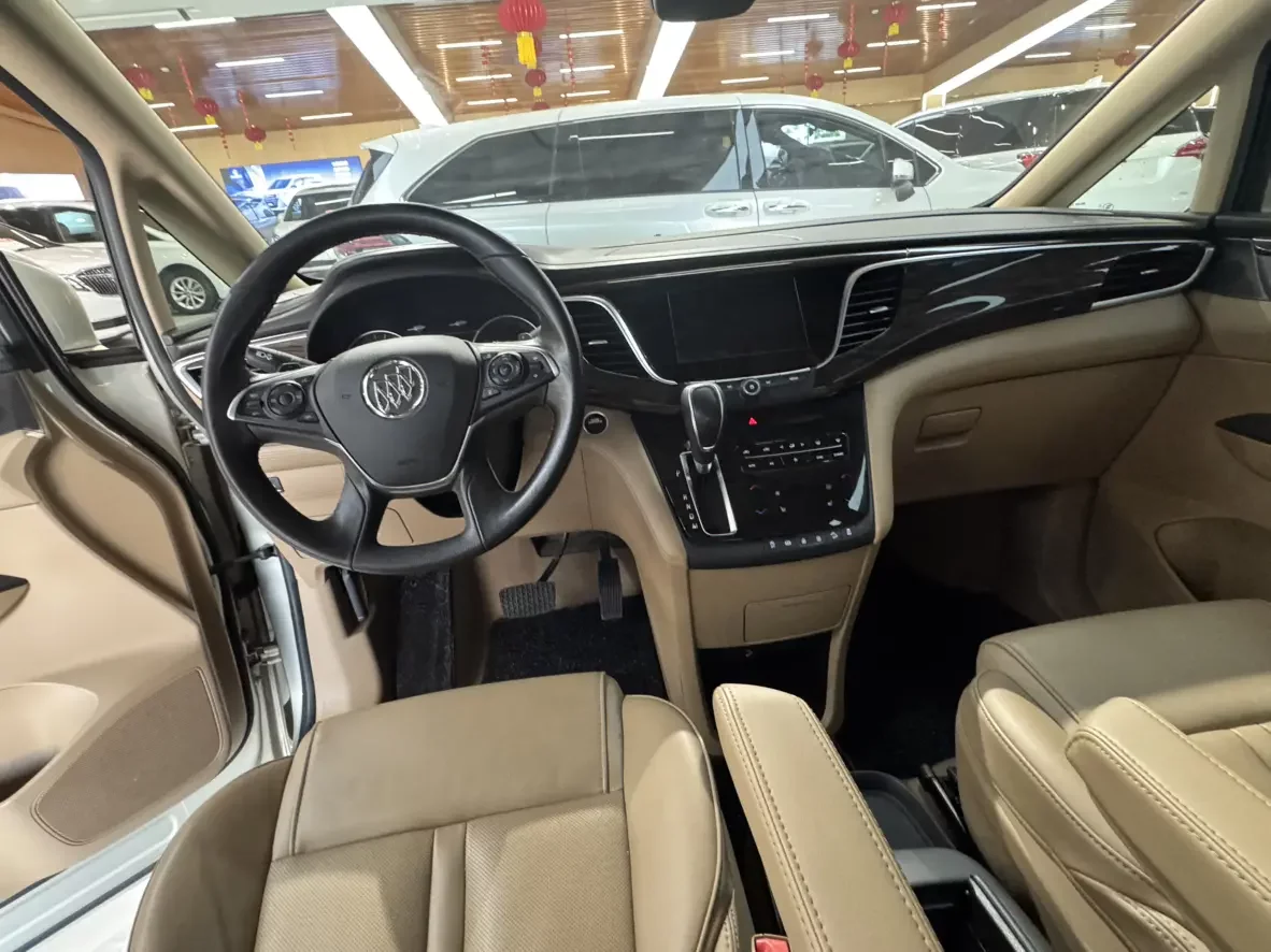 Buick GL8