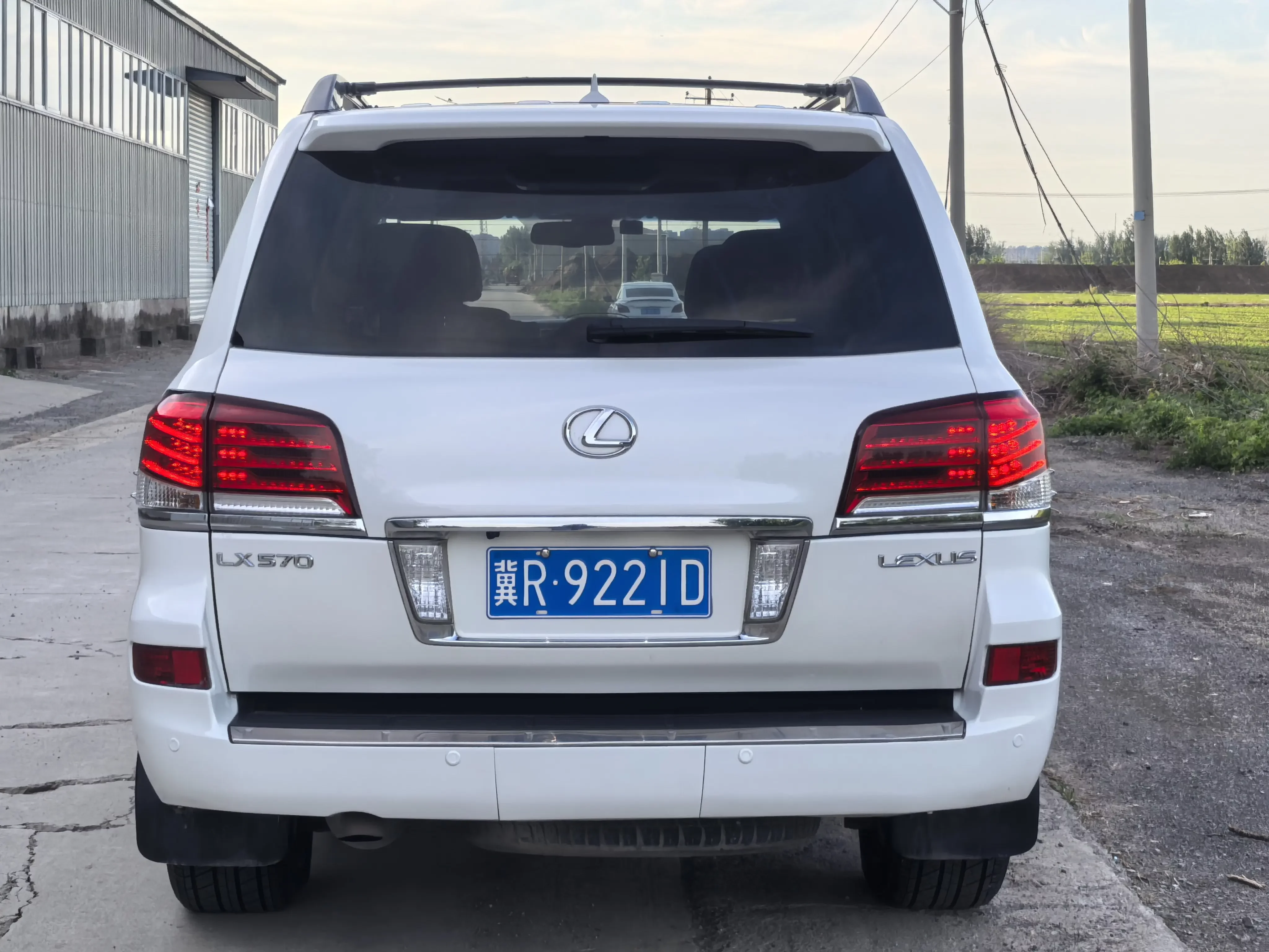 Lexus LX