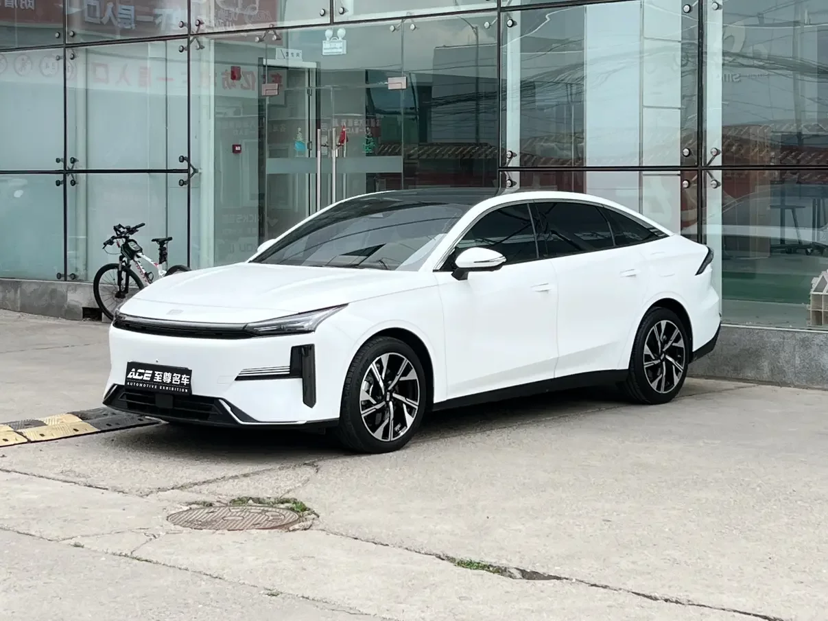 Geely Galaxy L6