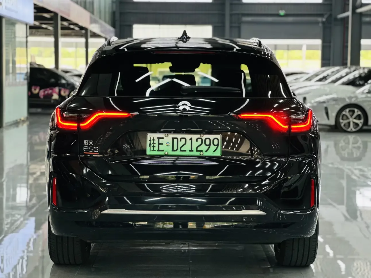 NIO ES6
