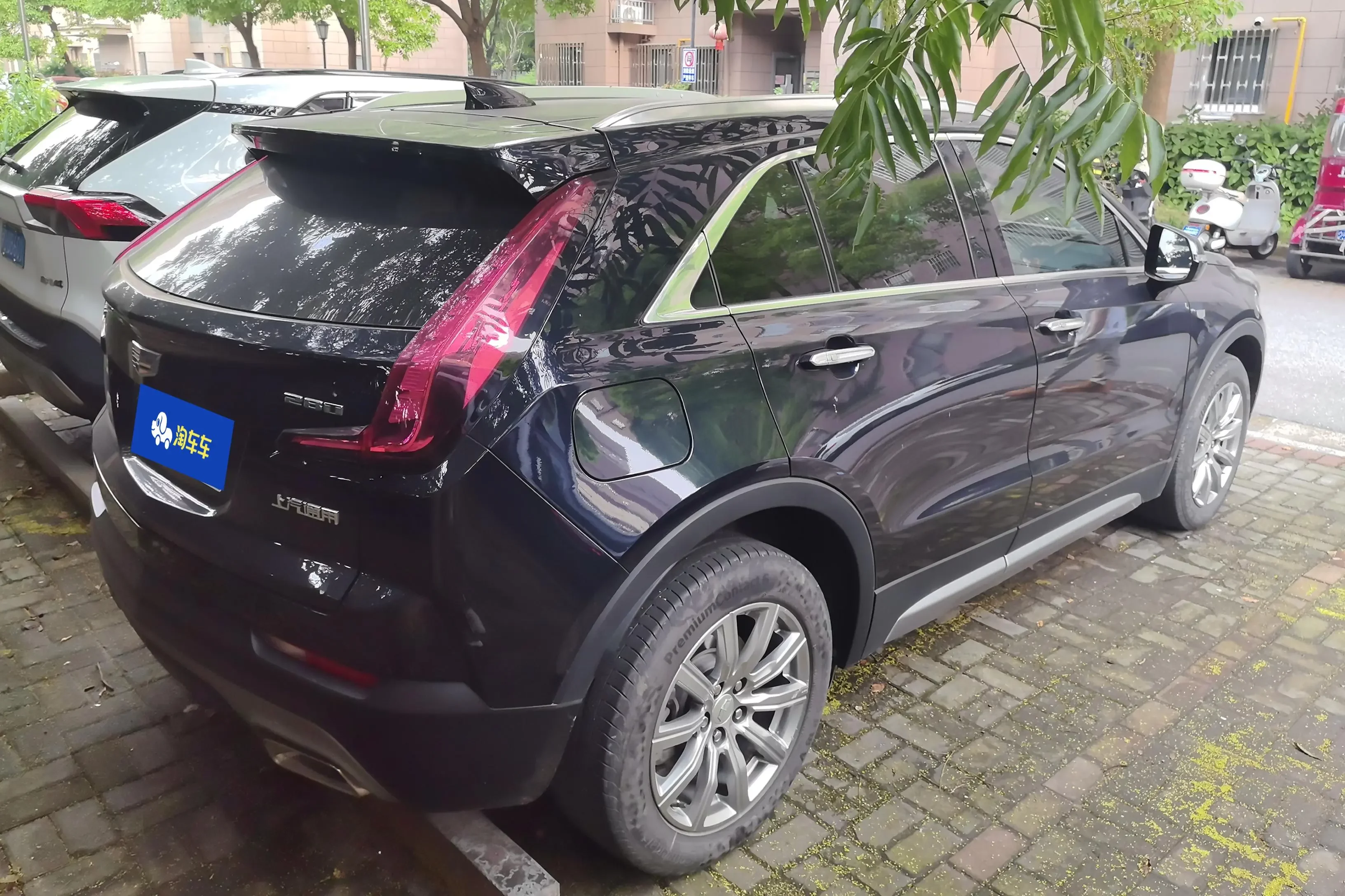 Cadillac XT4