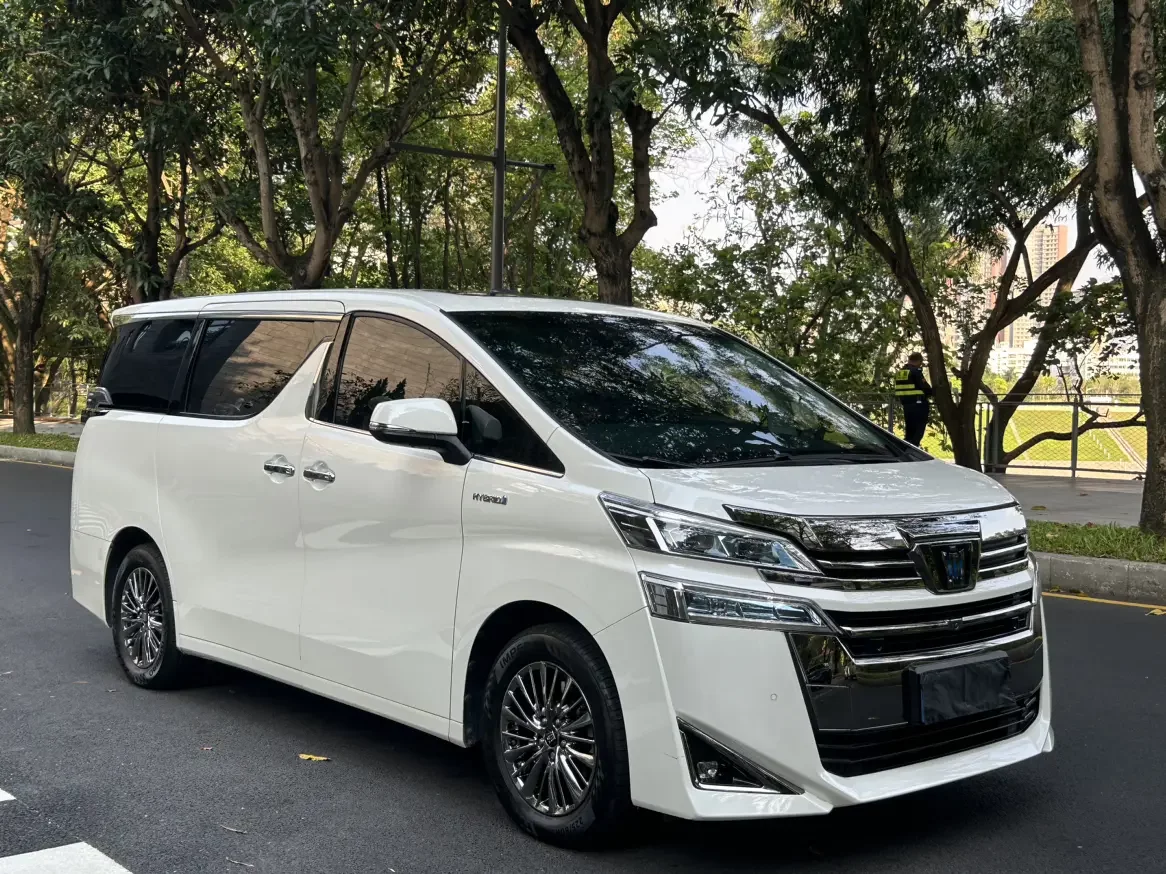 Toyota Crown Wellfire