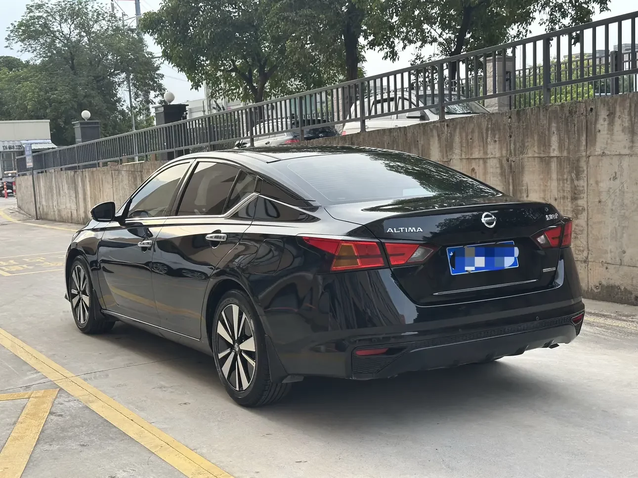 Nissan Altima