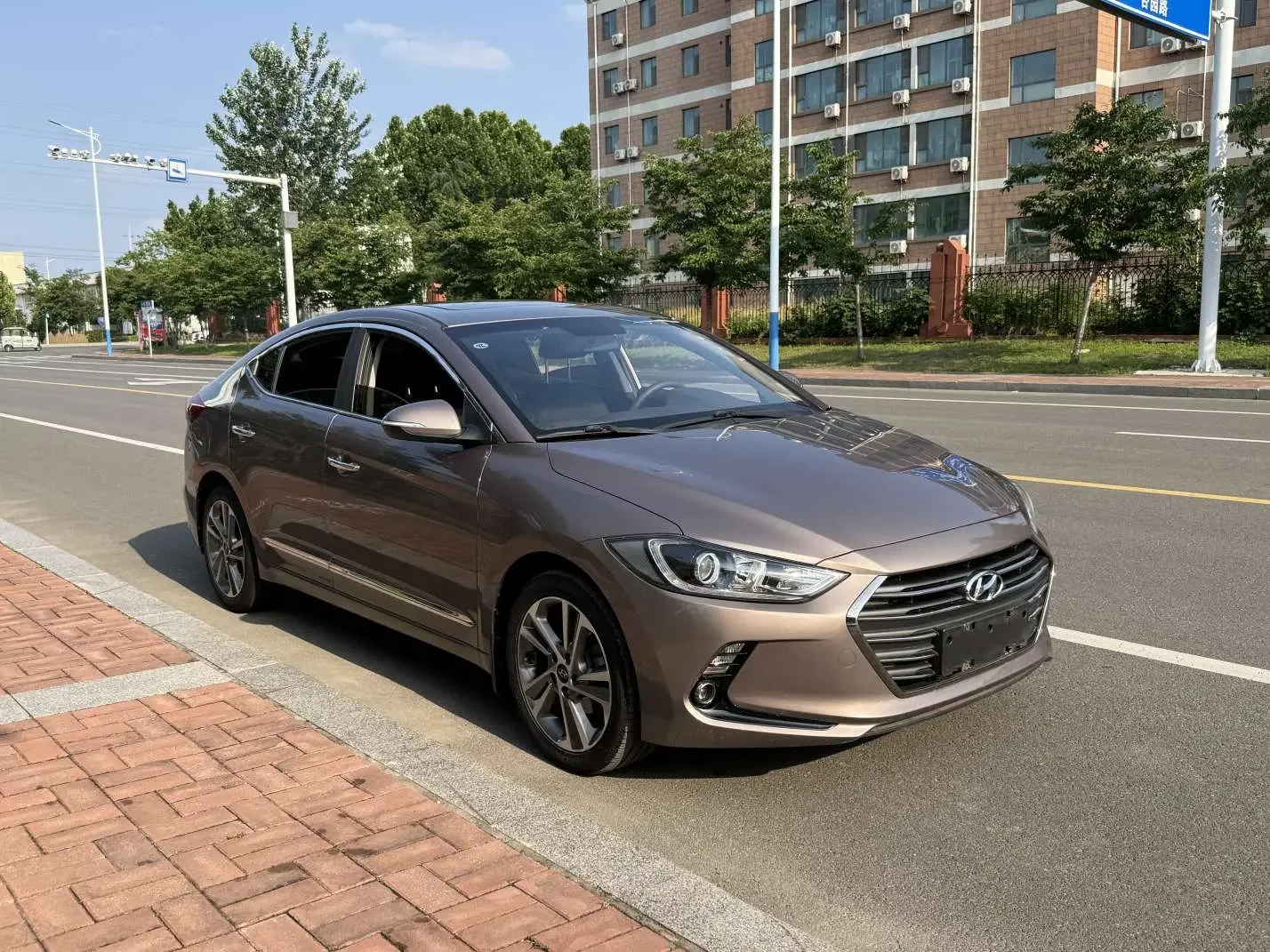 Hyundai lead
