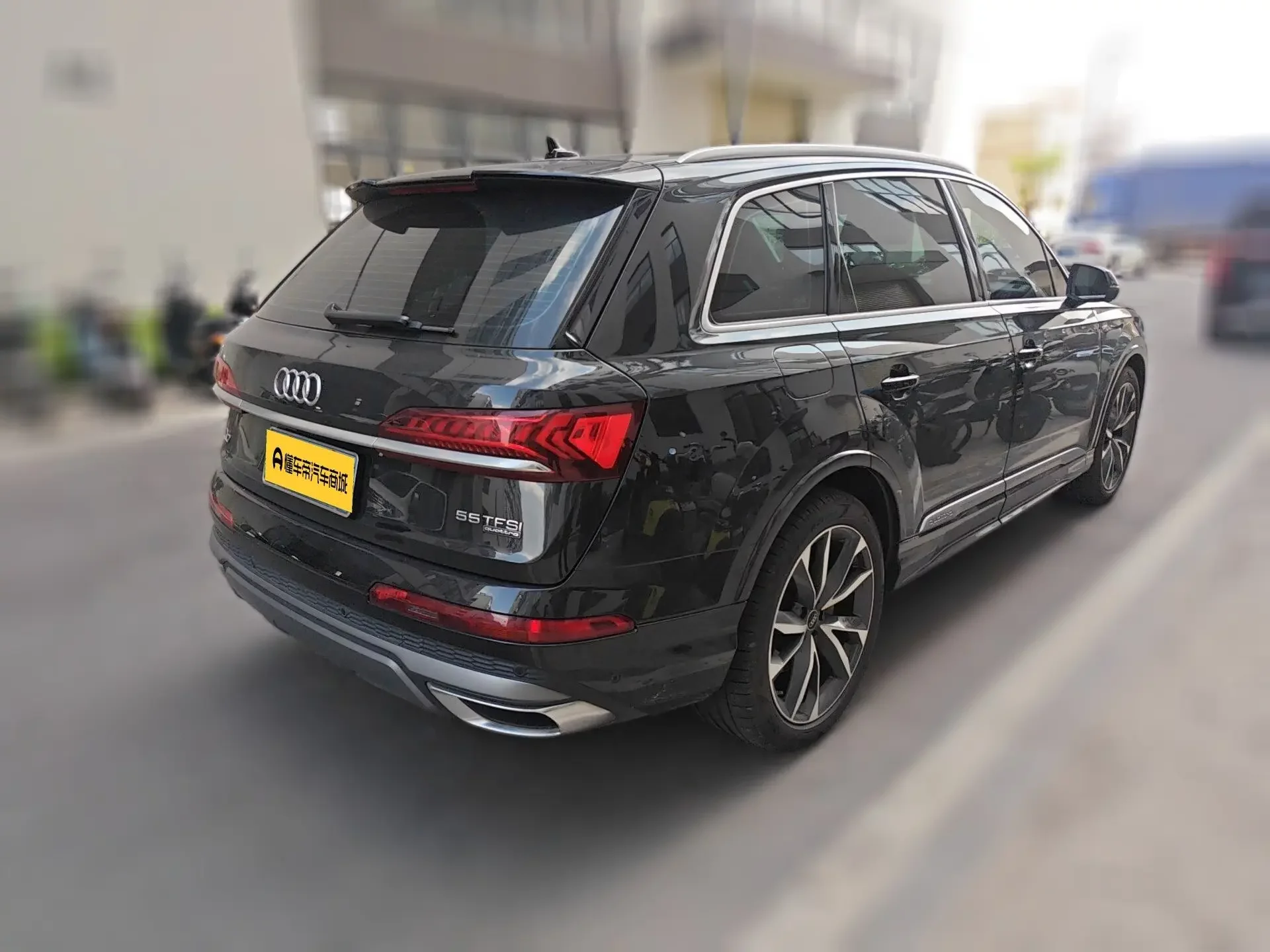 Audi Q7