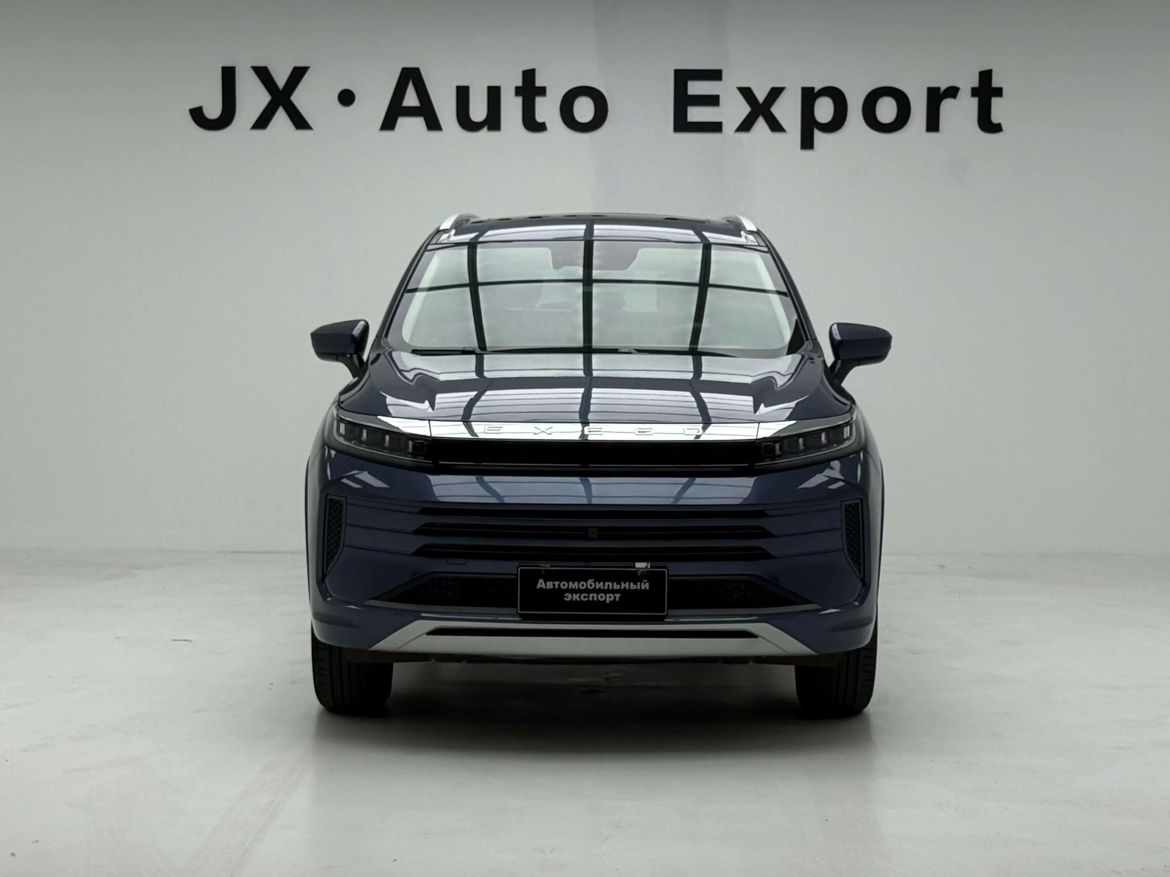 Exeed LX