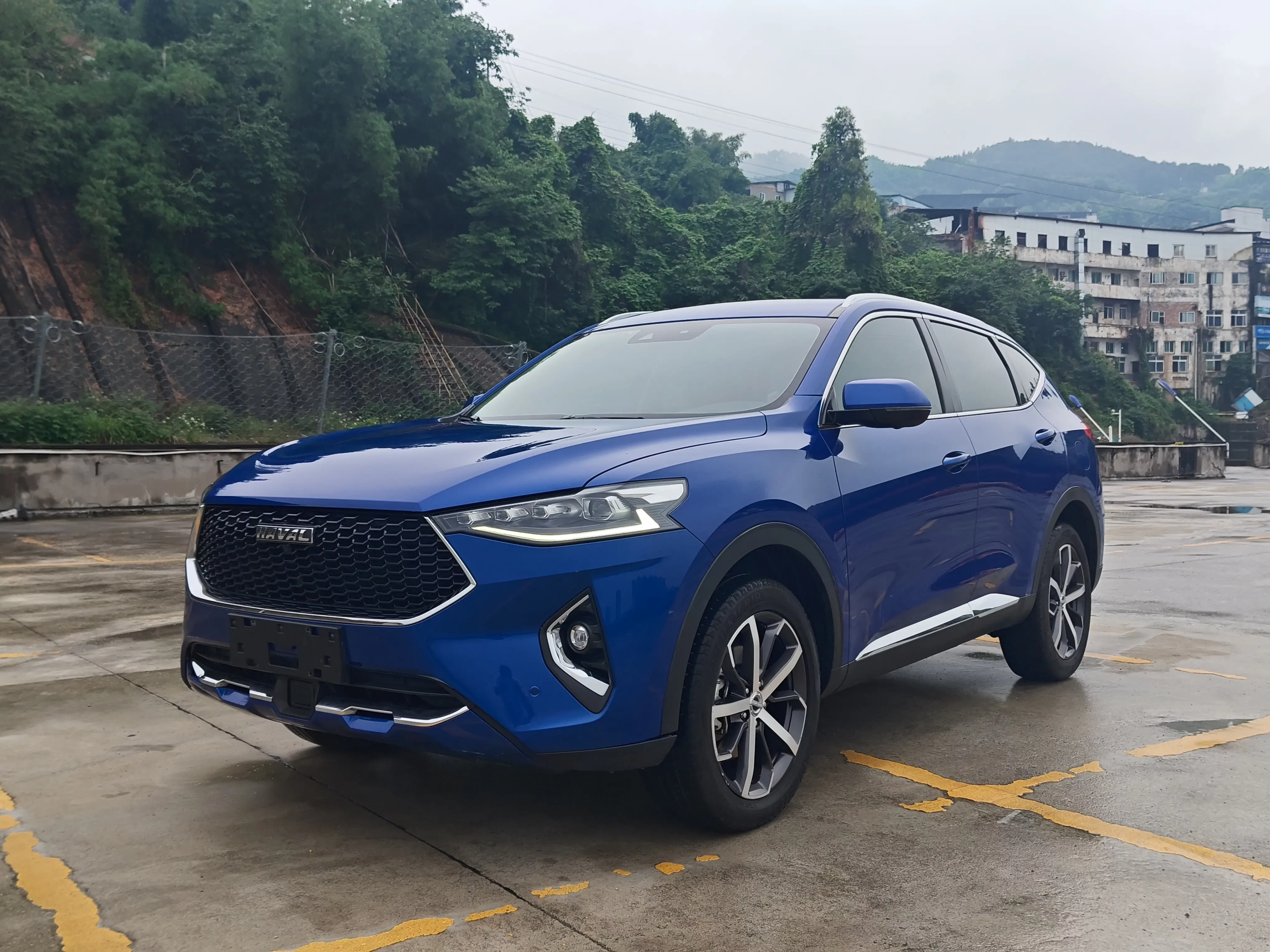 Haval F7