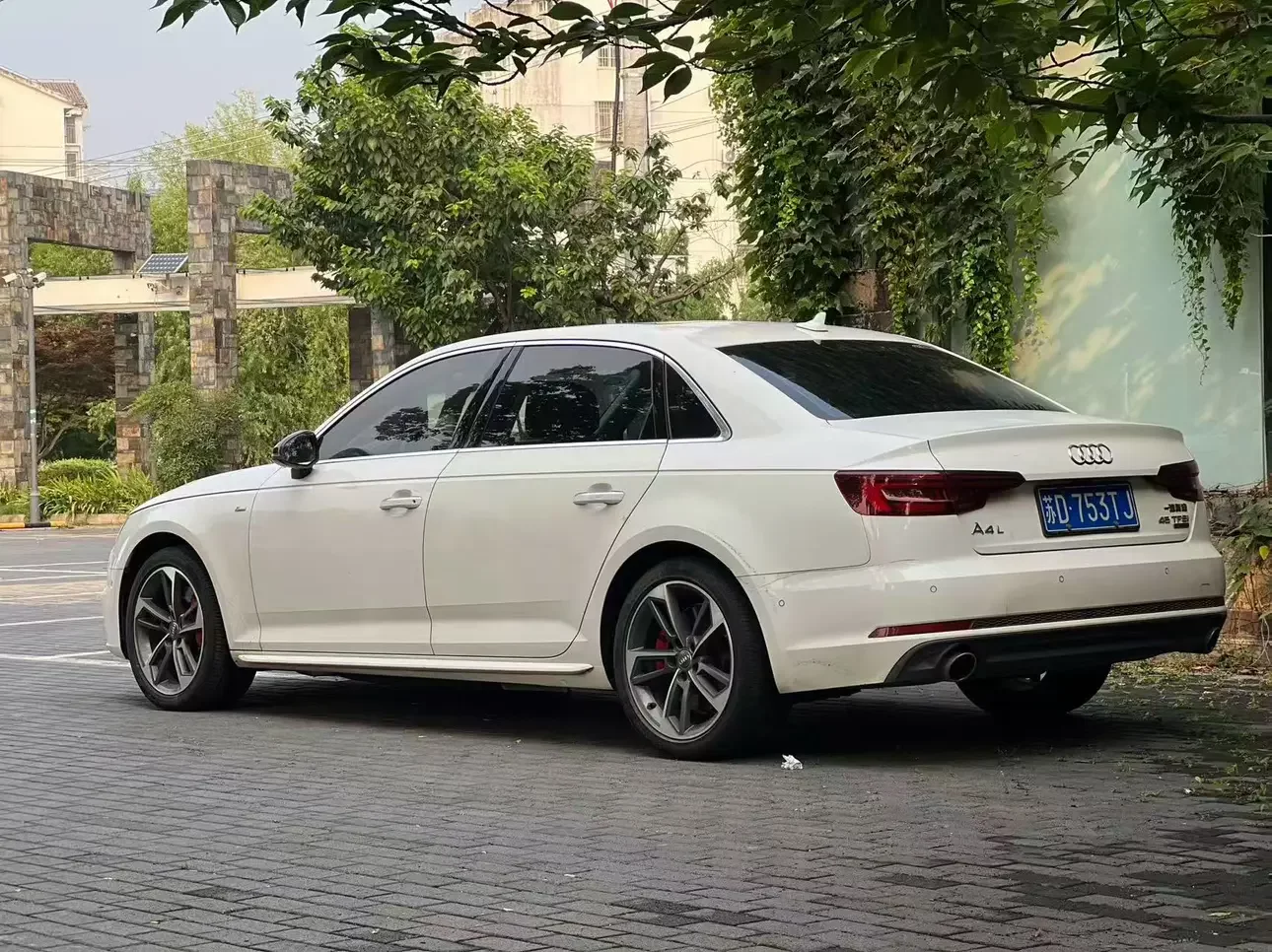 Audi A4L