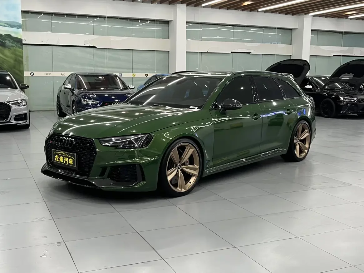 Audi RS 4