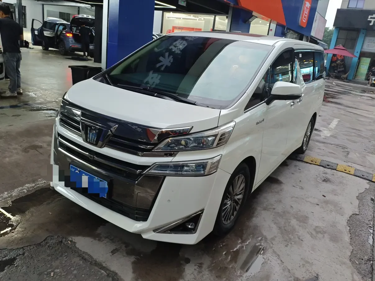 Toyota Crown Wellfire