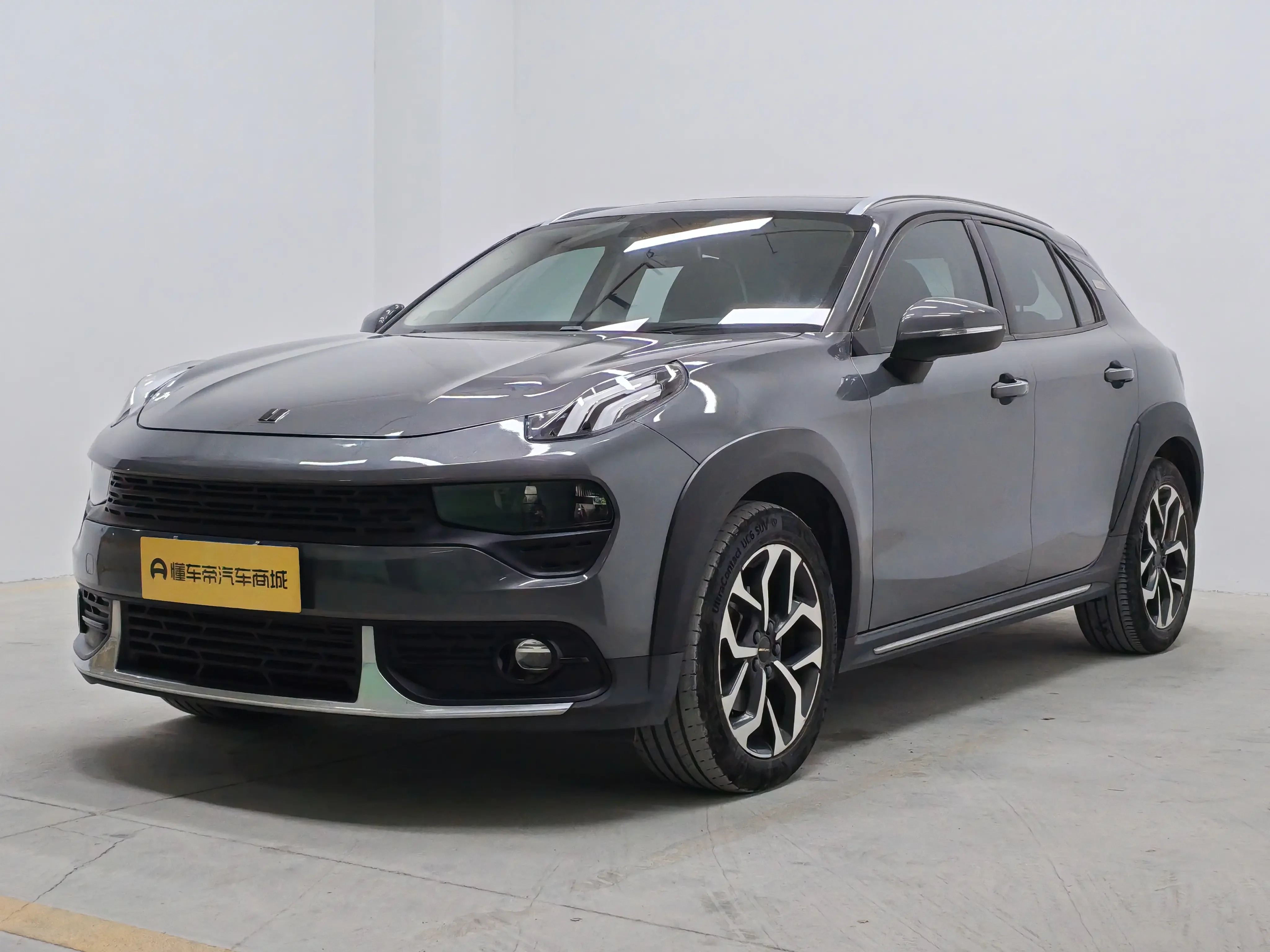 Lynk & Co 02