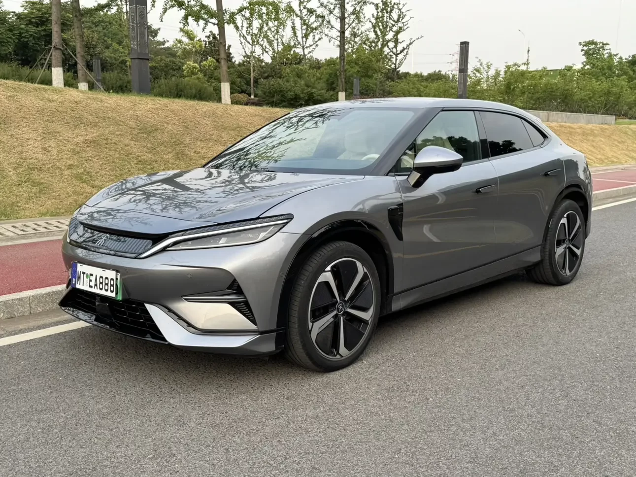 BYD Song L EV