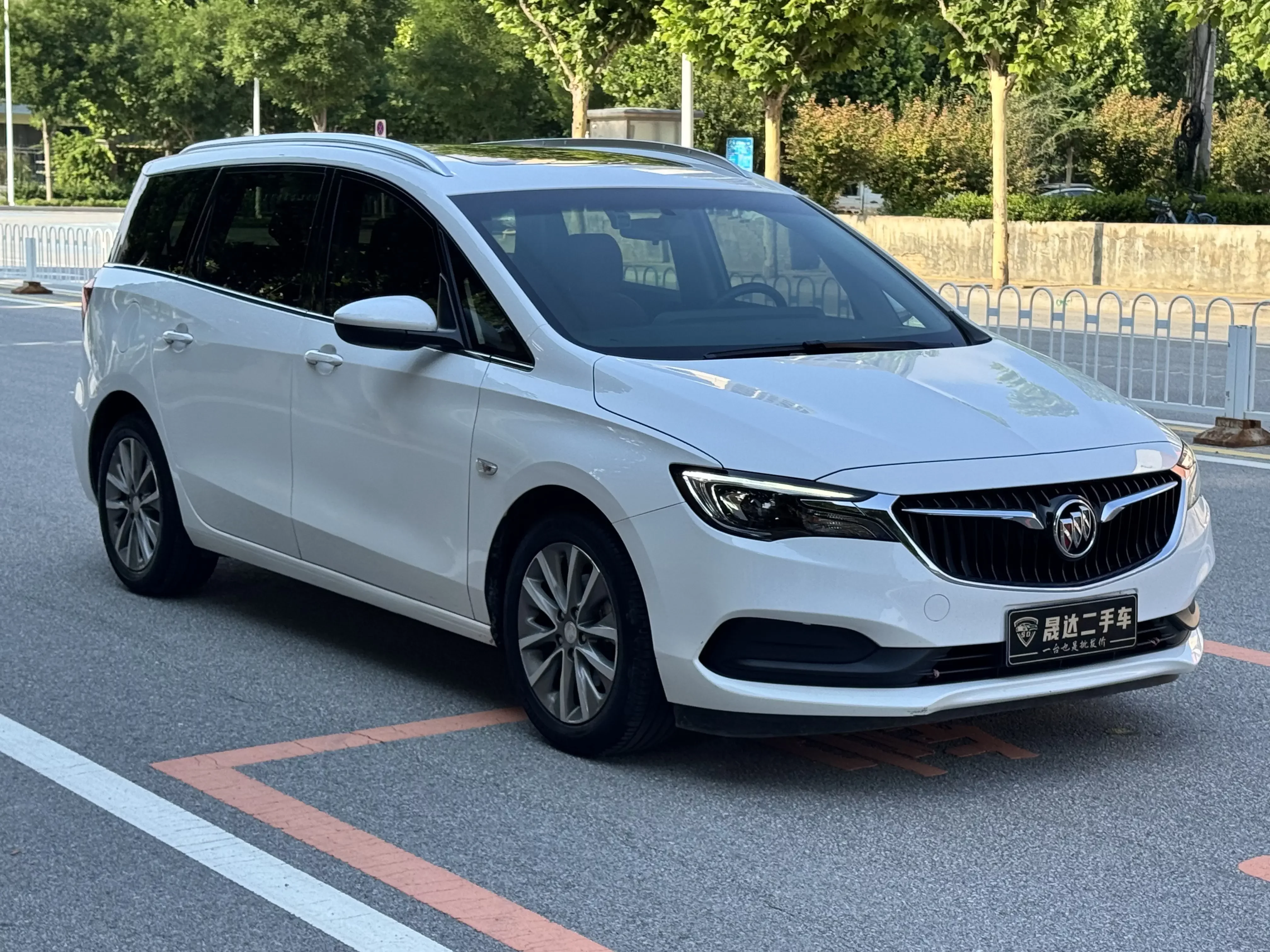 Buick GL6