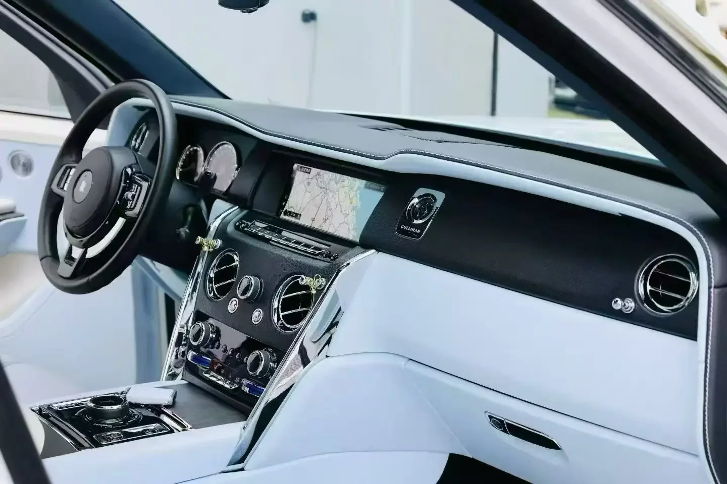 Rolls Royce Cullinan