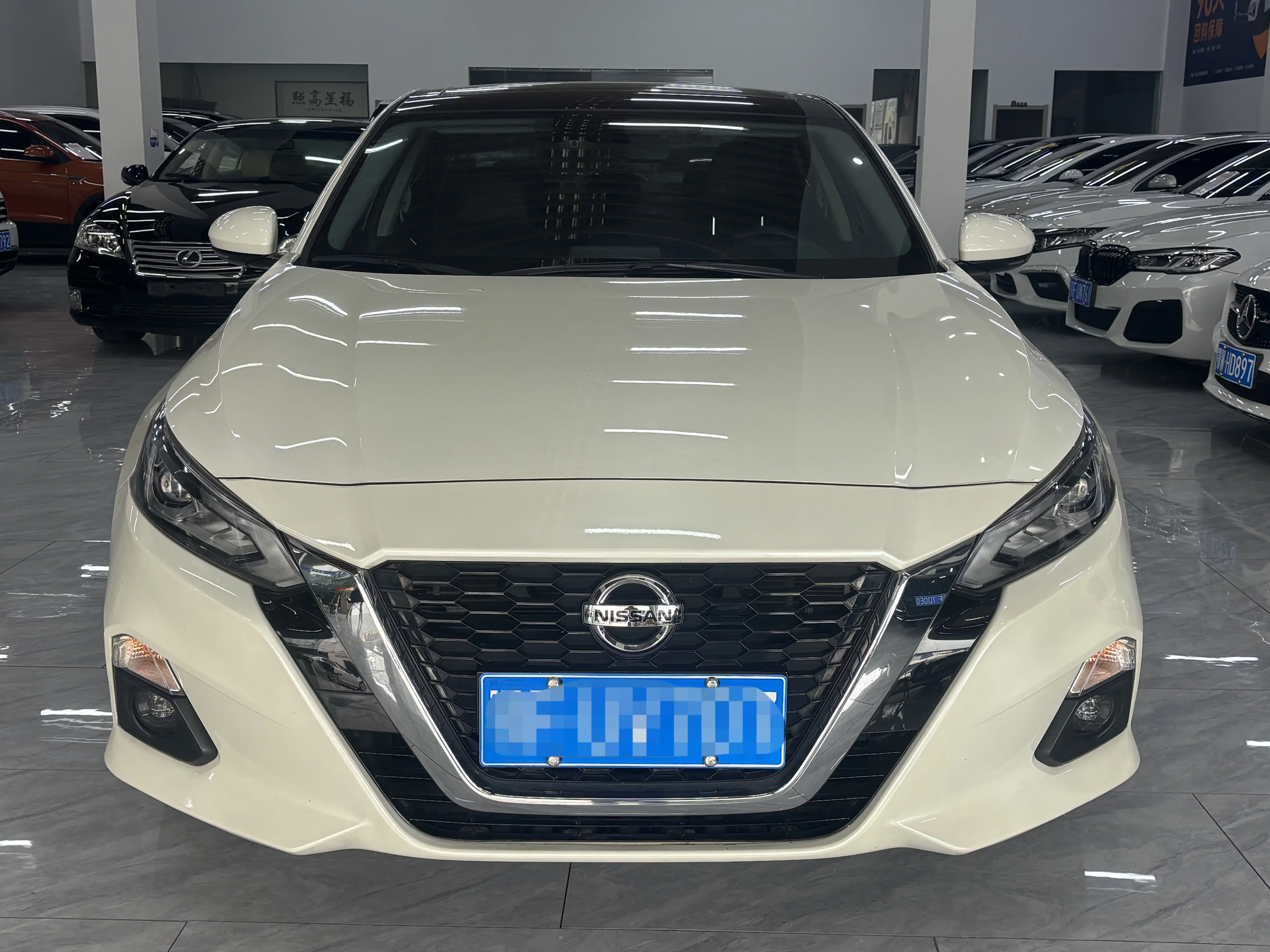 Nissan Altima