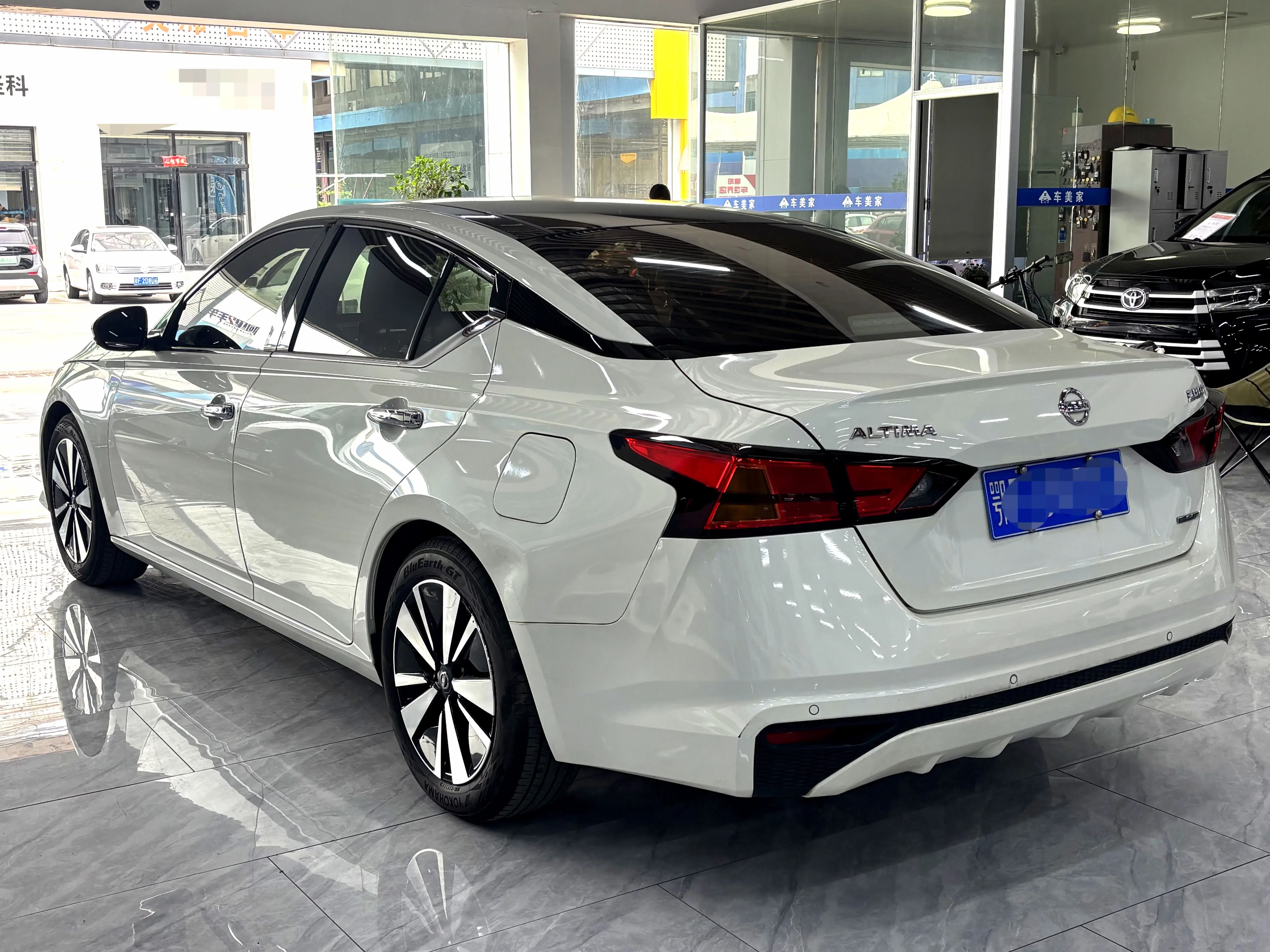Nissan Altima