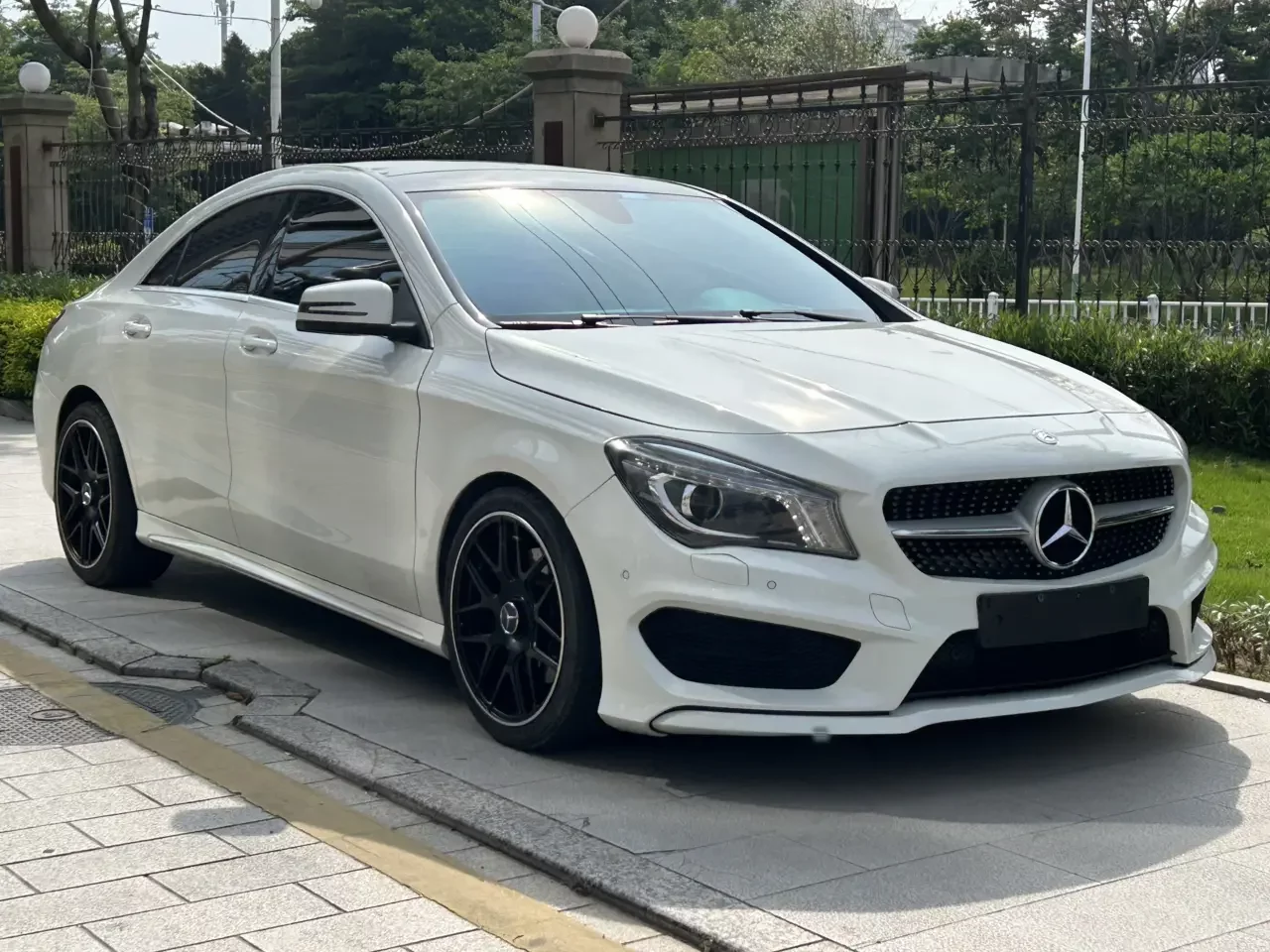 Mercedes-Benz CLA (Imported)