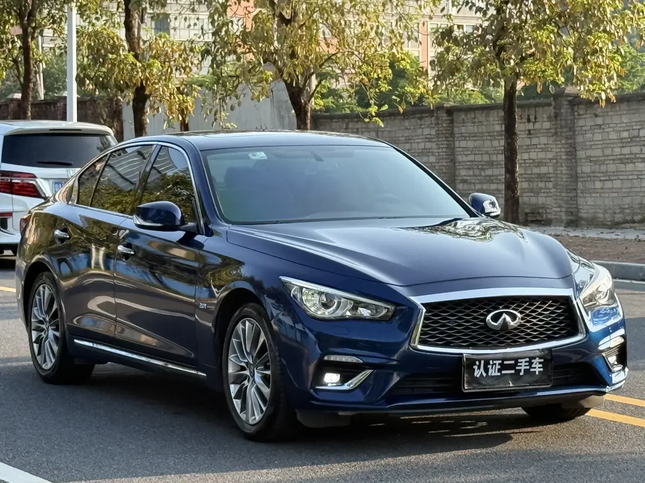 Infiniti Q50L