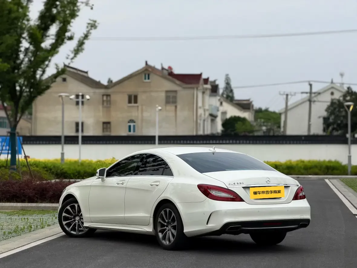 Mercedes-Benz CLS
