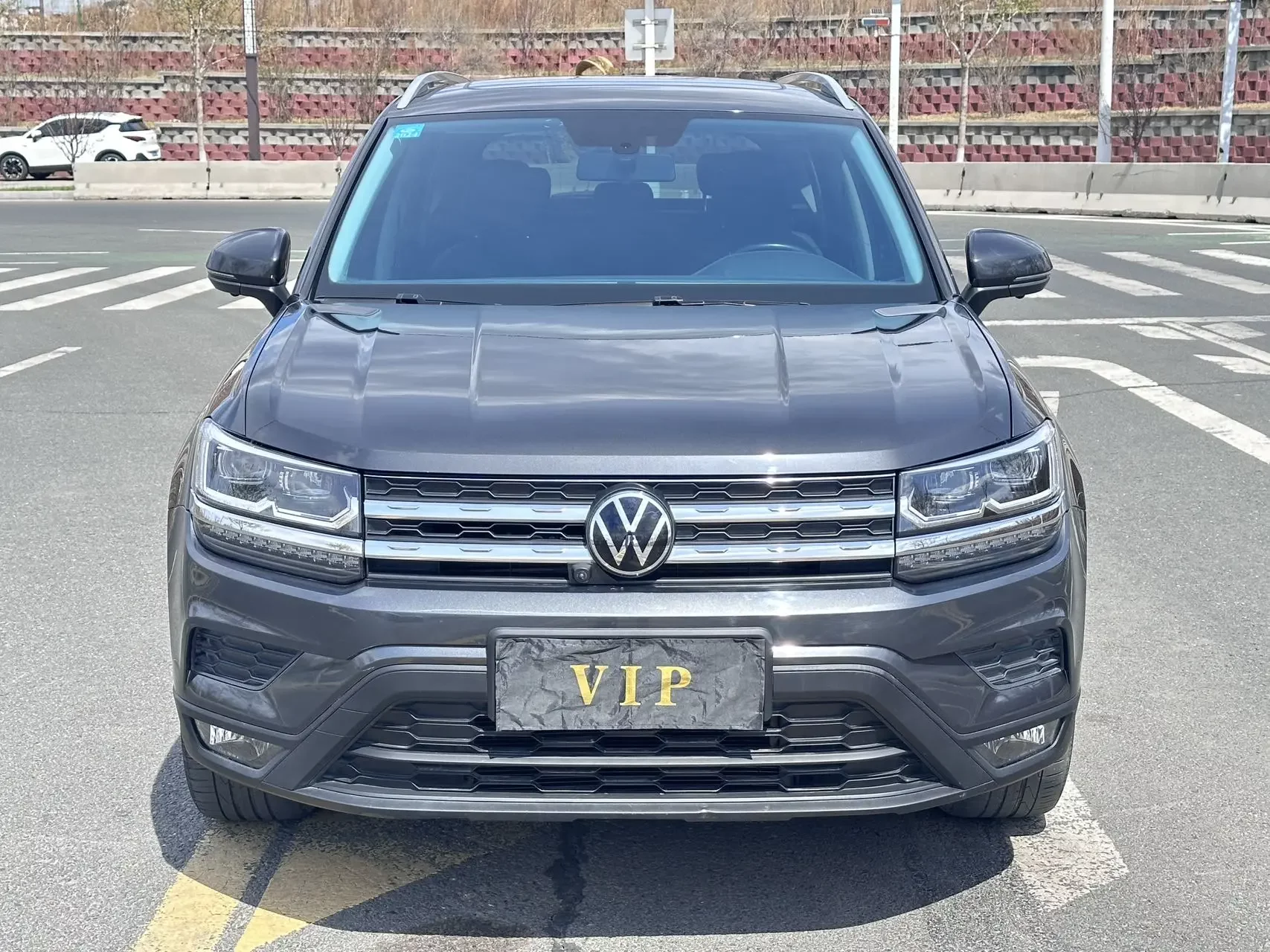 Volkswagen Tharu