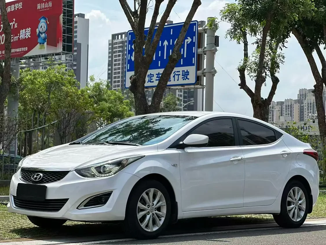 Hyundai Elantra